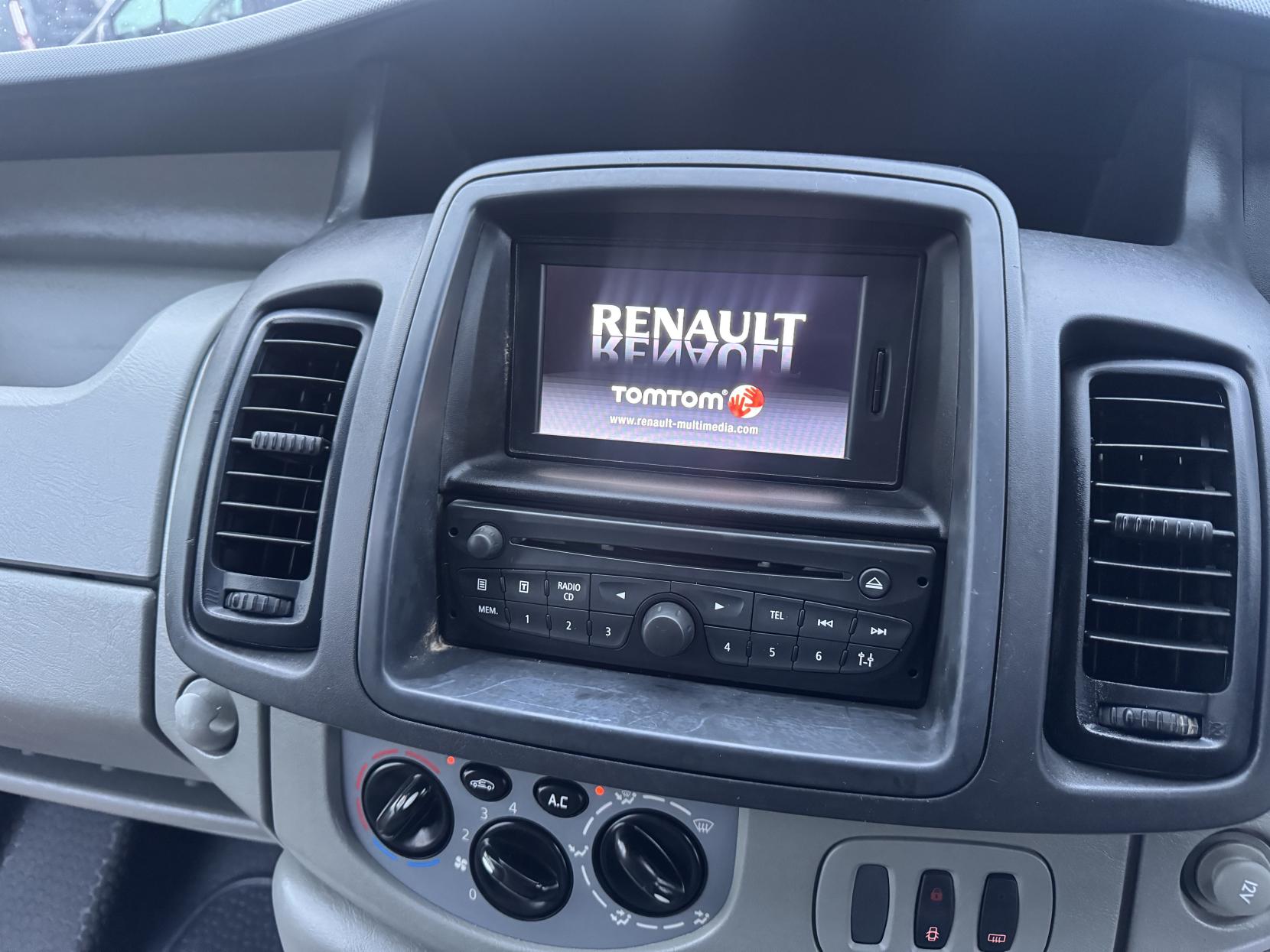 Renault Trafic 2.0 dCi SL29 eco Panel Van 3dr Diesel Manual L1 H1 (Phase 3) (180 g/km, 115 bhp)