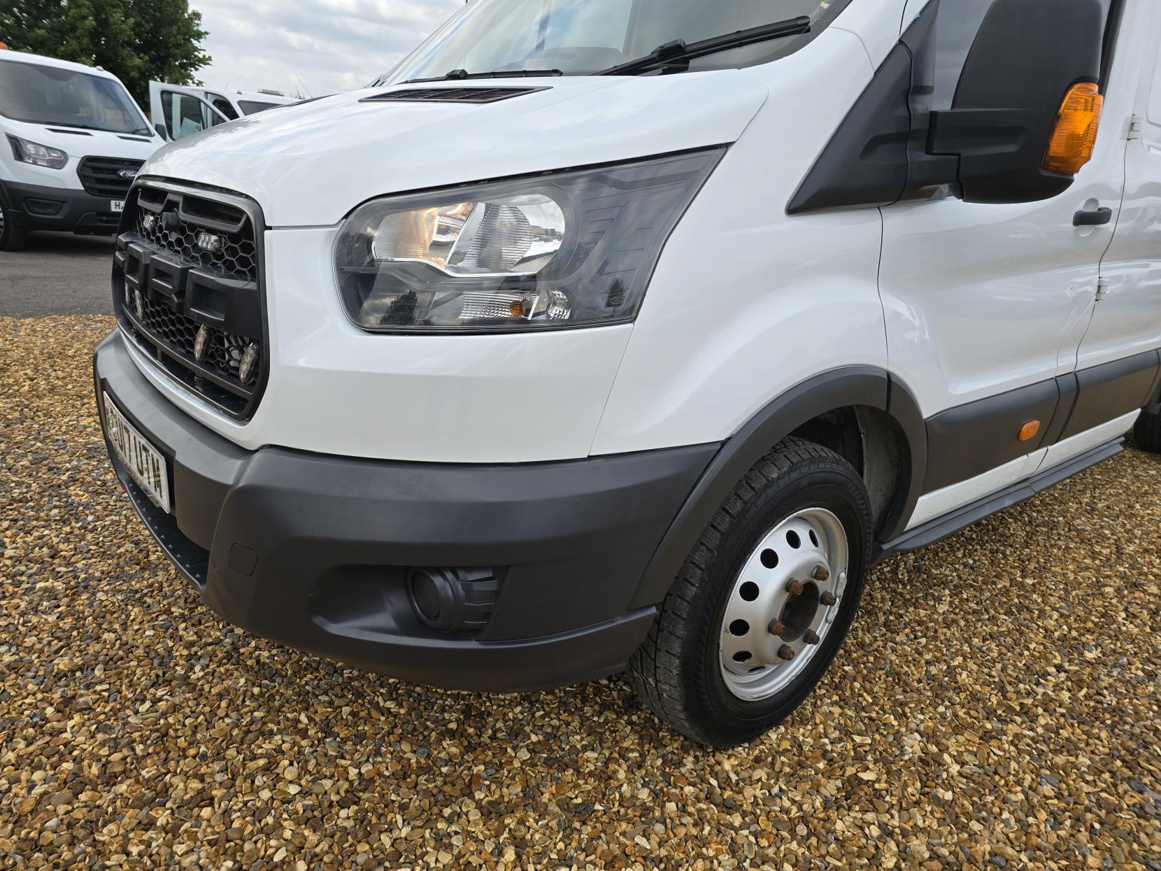 Ford Transit 2.0 350 EcoBlue 1-Way Double Tipper Double Cab 4dr Diesel Manual RWD L3 Euro 6 (1-Way, 1-Stop) (130 ps)