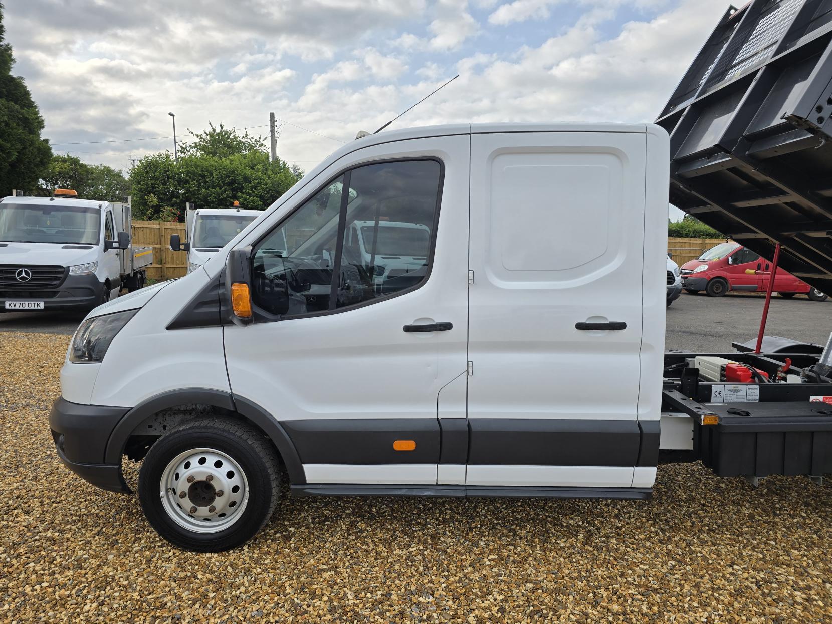 Ford Transit 2.0 350 EcoBlue 1-Way Double Tipper Double Cab 4dr Diesel Manual RWD L3 Euro 6 (1-Way, 1-Stop) (130 ps)