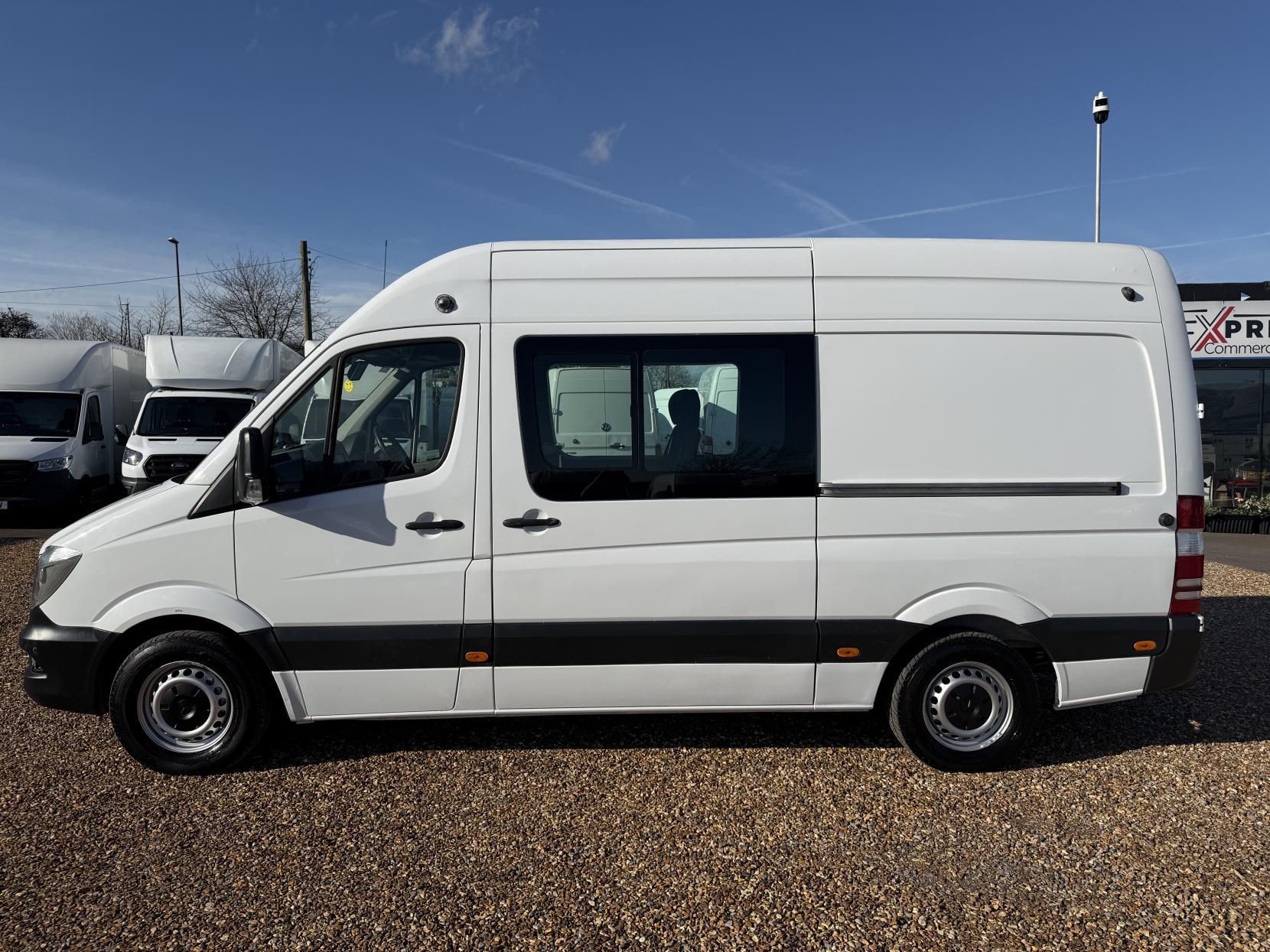 Mercedes-Benz Sprinter 2.1 313 CDi Panel Van 4dr Diesel Manual RWD L2 (129 bhp)