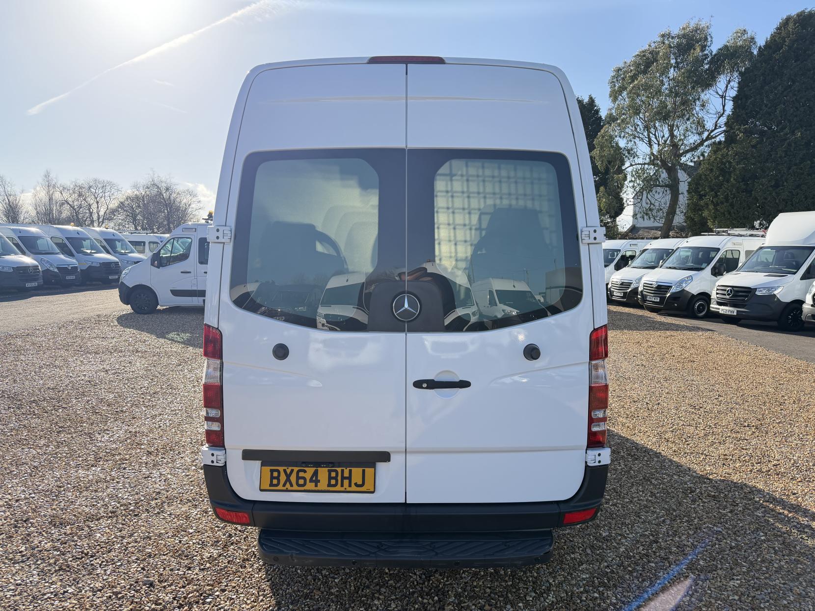 Mercedes-Benz Sprinter 2.1 313 CDi Panel Van 4dr Diesel Manual RWD L2 (129 bhp)