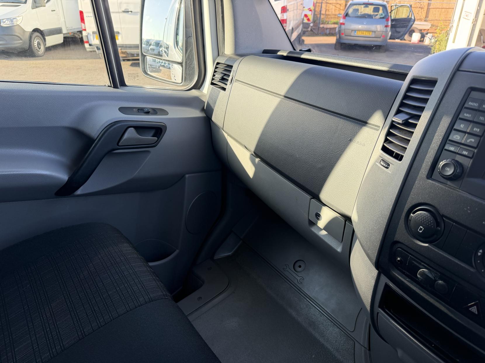 Mercedes-Benz Sprinter 2.1 313 CDi Panel Van 4dr Diesel Manual RWD L2 (129 bhp)