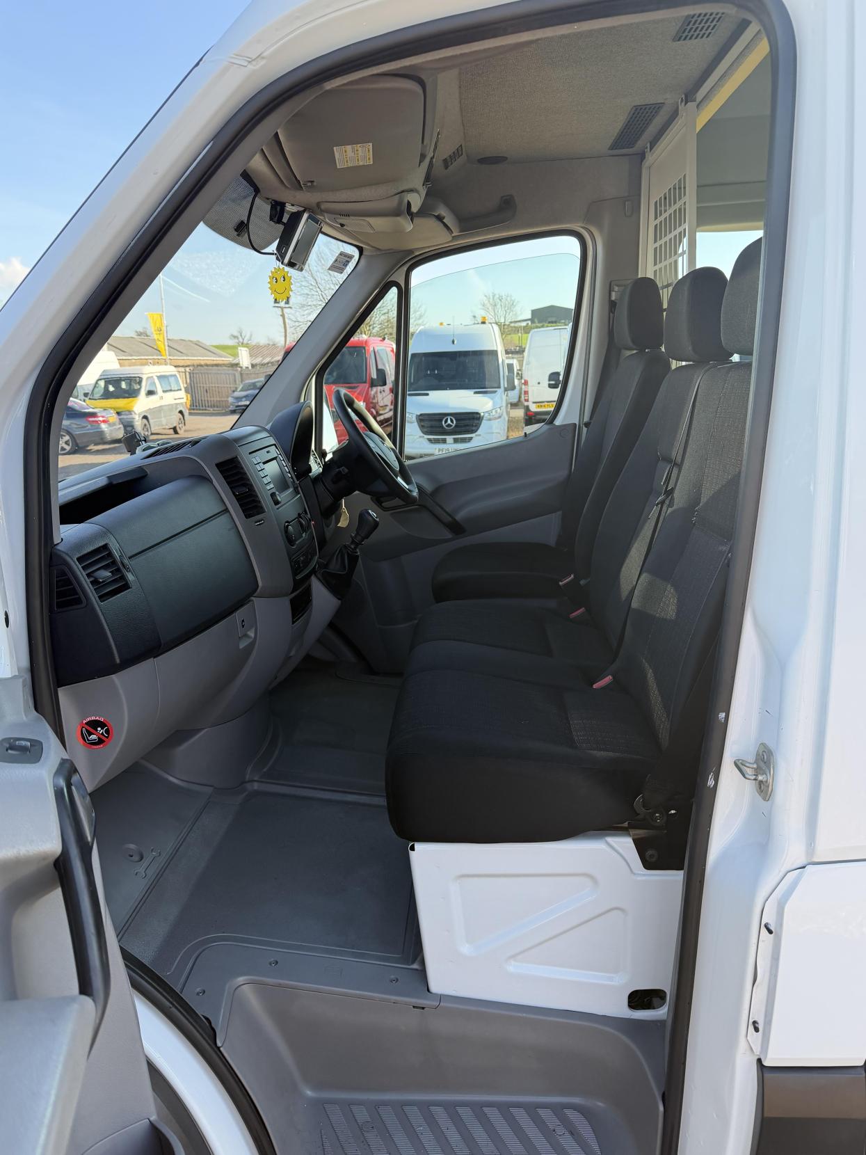 Mercedes-Benz Sprinter 2.1 313 CDi Panel Van 4dr Diesel Manual RWD L2 (129 bhp)