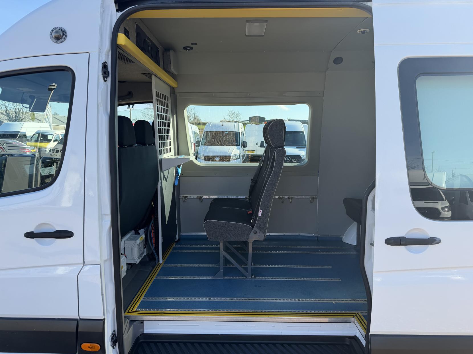 Mercedes-Benz Sprinter 2.1 313 CDi Panel Van 4dr Diesel Manual RWD L2 (129 bhp)