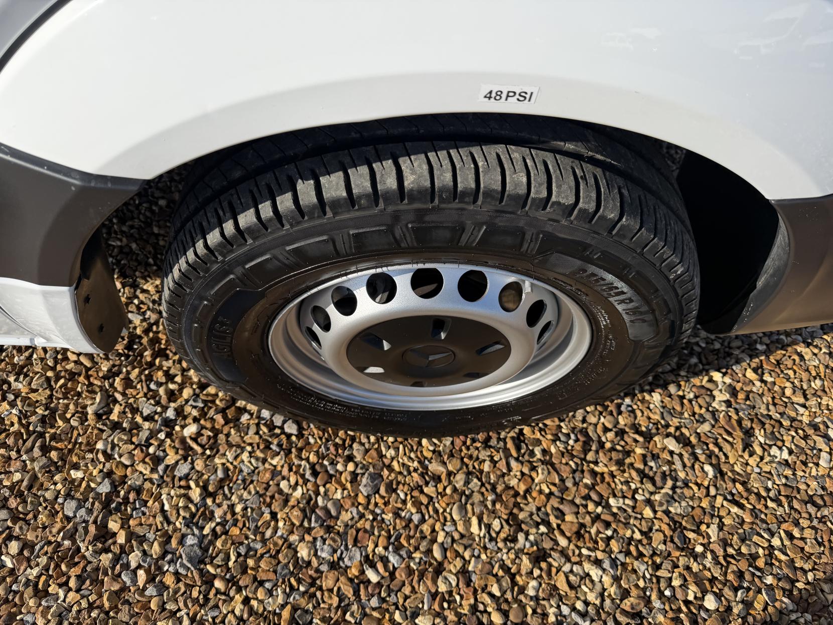 Mercedes-Benz Sprinter 2.1 313 CDi Panel Van 4dr Diesel Manual RWD L2 (129 bhp)