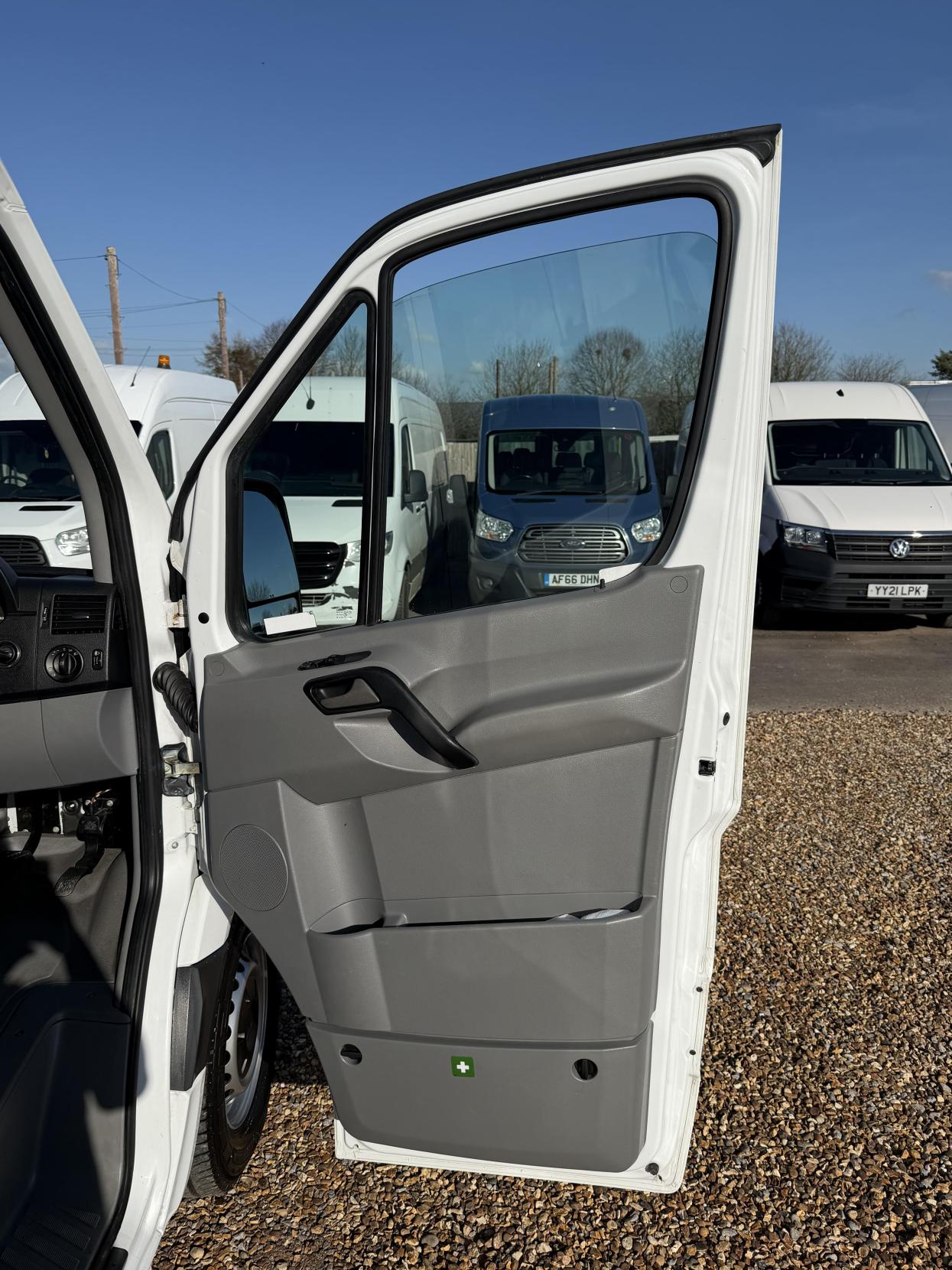 Mercedes-Benz Sprinter 2.1 313 CDi Panel Van 4dr Diesel Manual RWD L2 (129 bhp)