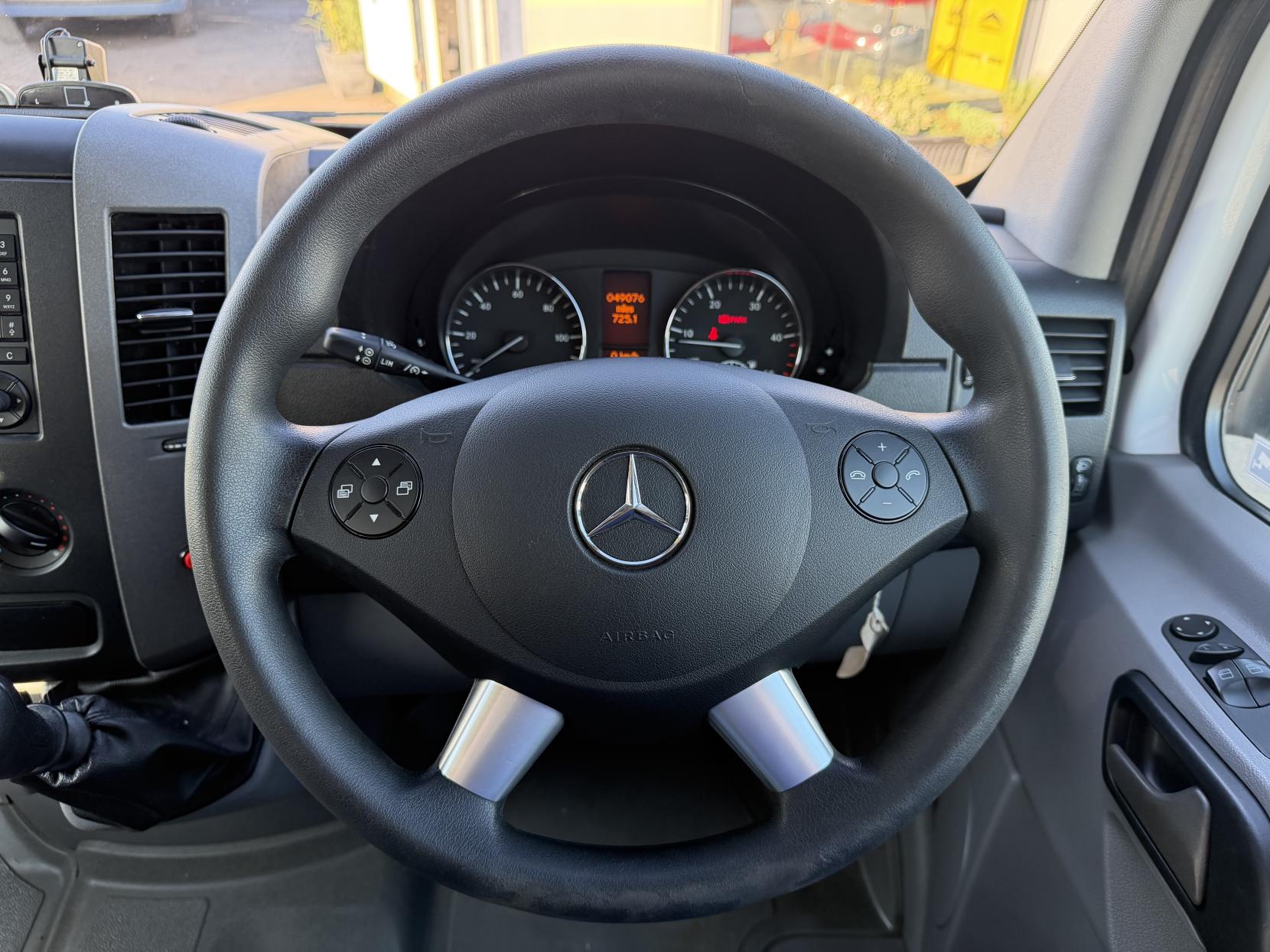 Mercedes-Benz Sprinter 2.1 313 CDi Panel Van 4dr Diesel Manual RWD L2 (129 bhp)