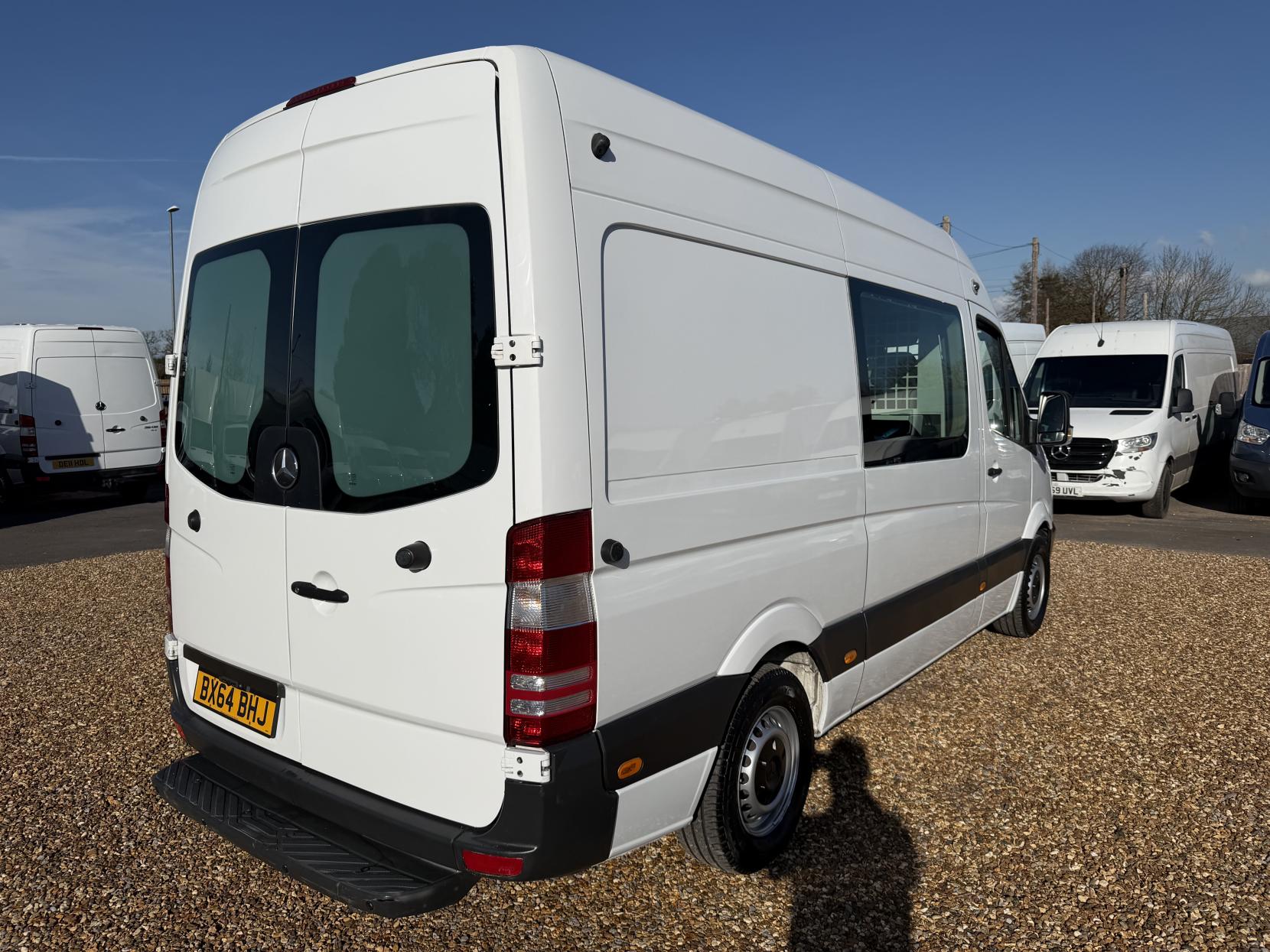 Mercedes-Benz Sprinter 2.1 313 CDi Panel Van 4dr Diesel Manual RWD L2 (129 bhp)
