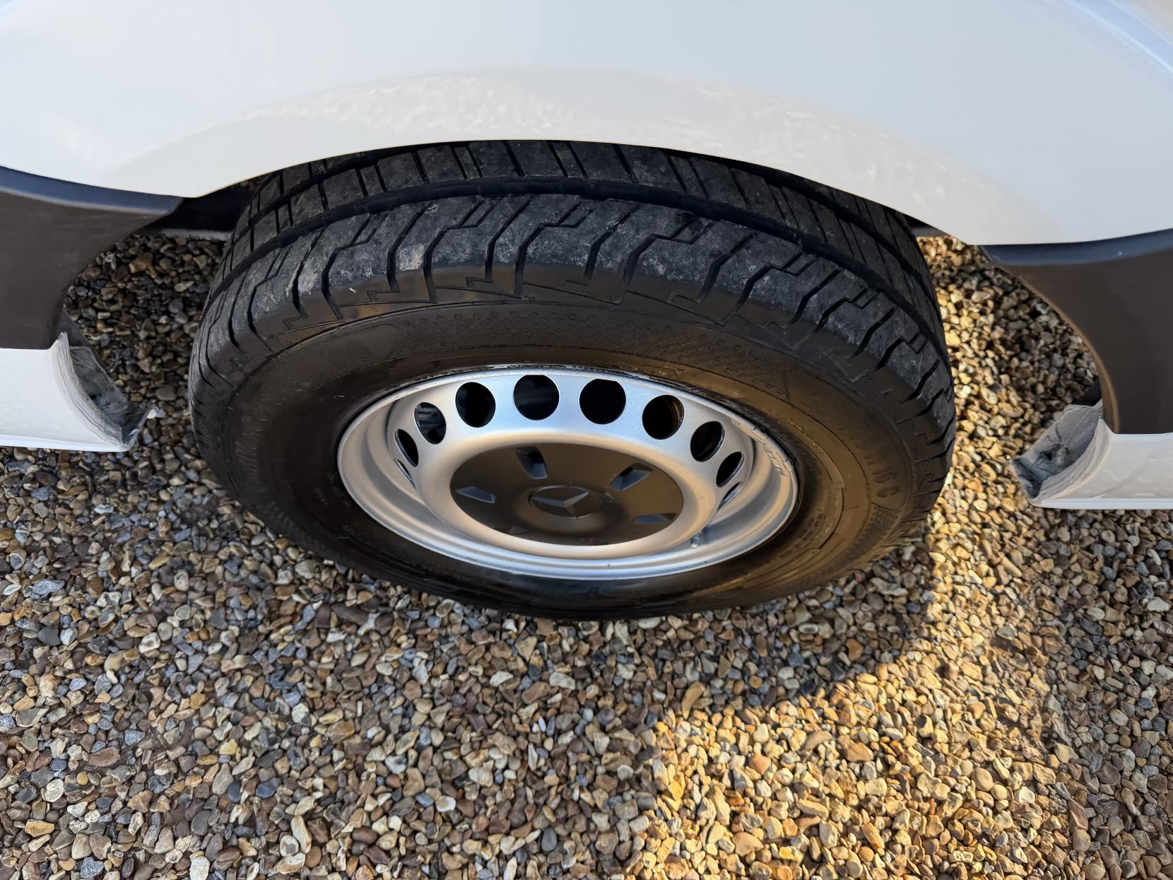 Mercedes-Benz Sprinter 2.1 313 CDi Panel Van 4dr Diesel Manual RWD L2 (129 bhp)