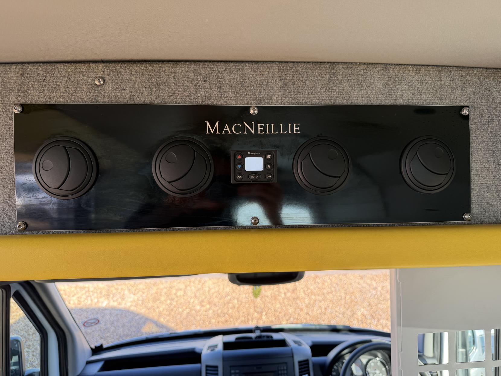 Mercedes-Benz Sprinter 2.1 313 CDi Panel Van 4dr Diesel Manual RWD L2 (129 bhp)