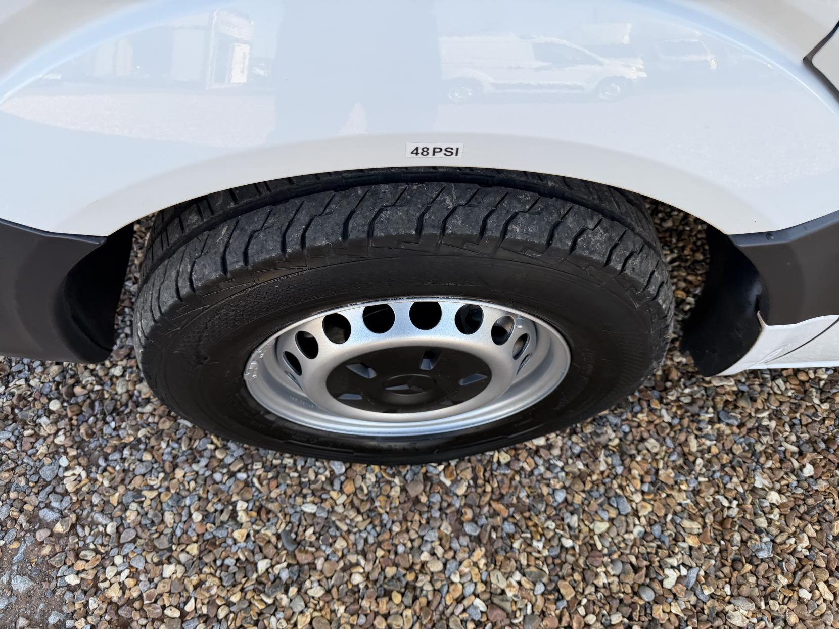 Mercedes-Benz Sprinter 2.1 313 CDi Panel Van 4dr Diesel Manual RWD L2 (129 bhp)