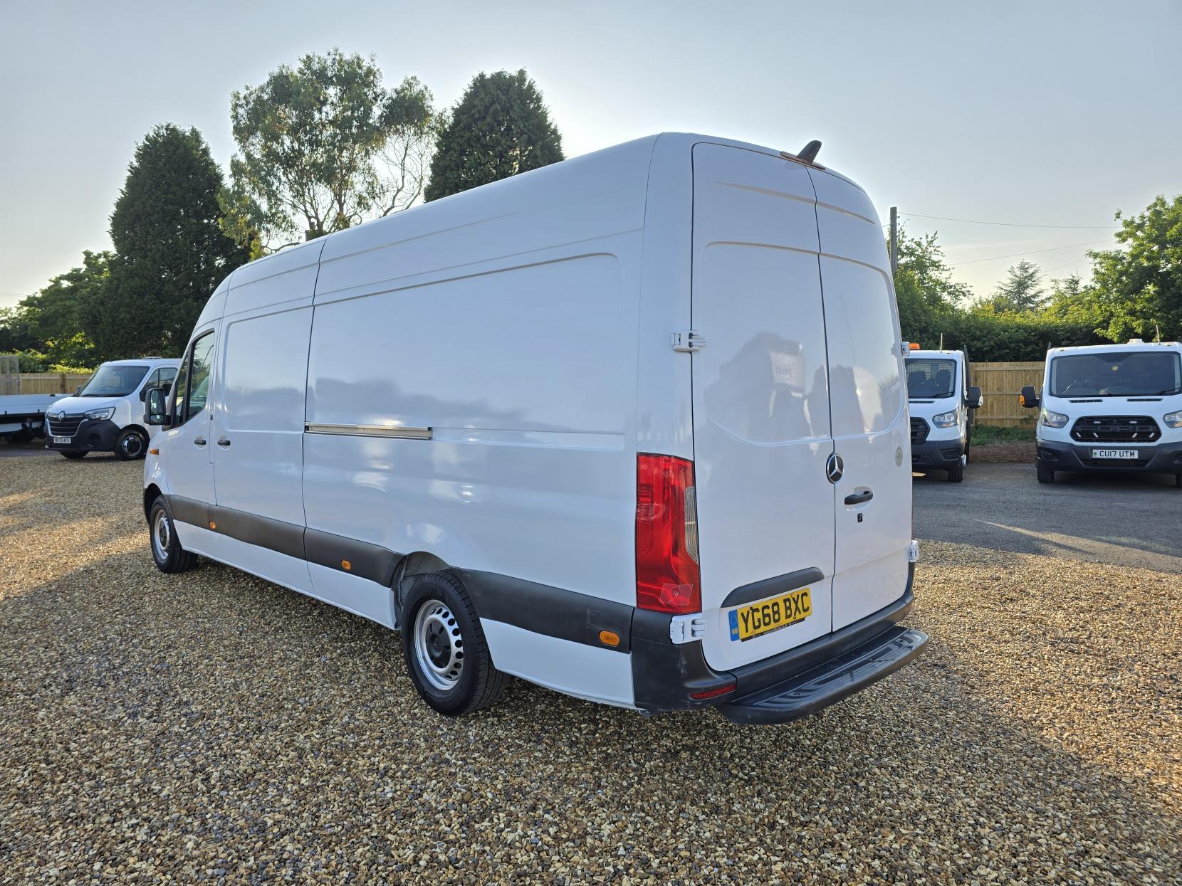 Mercedes-Benz Sprinter 2.1 311 CDI Panel Van 5dr Diesel Manual RWD L3 H2 Euro 6 (114 ps)