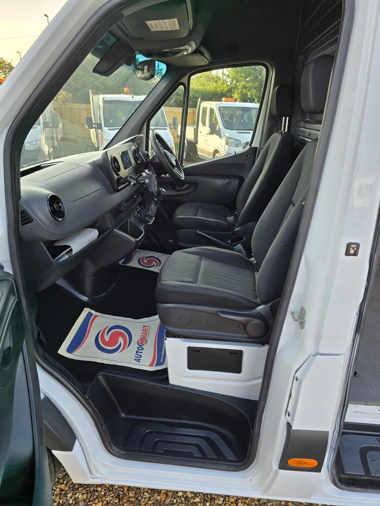 Mercedes-Benz Sprinter 2.1 311 CDI Panel Van 5dr Diesel Manual RWD L3 H2 Euro 6 (114 ps)