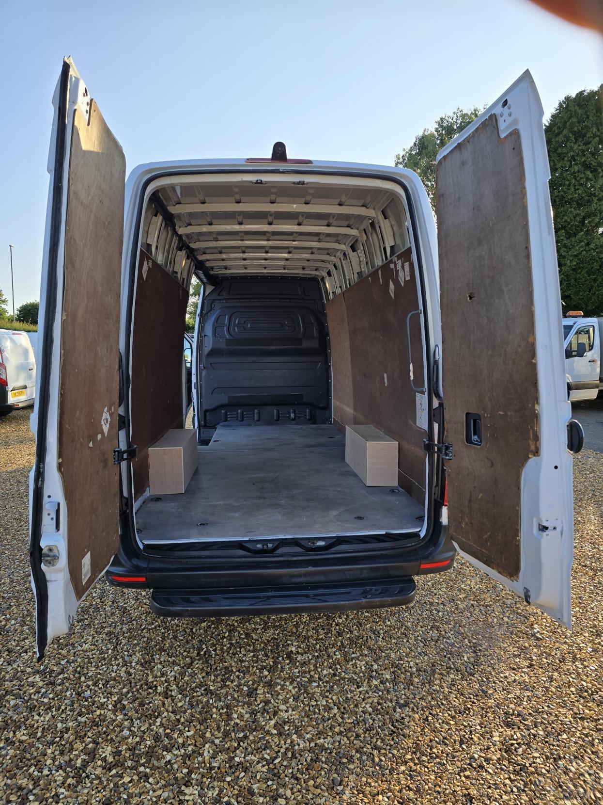 Mercedes-Benz Sprinter 2.1 311 CDI Panel Van 5dr Diesel Manual RWD L3 H2 Euro 6 (114 ps)