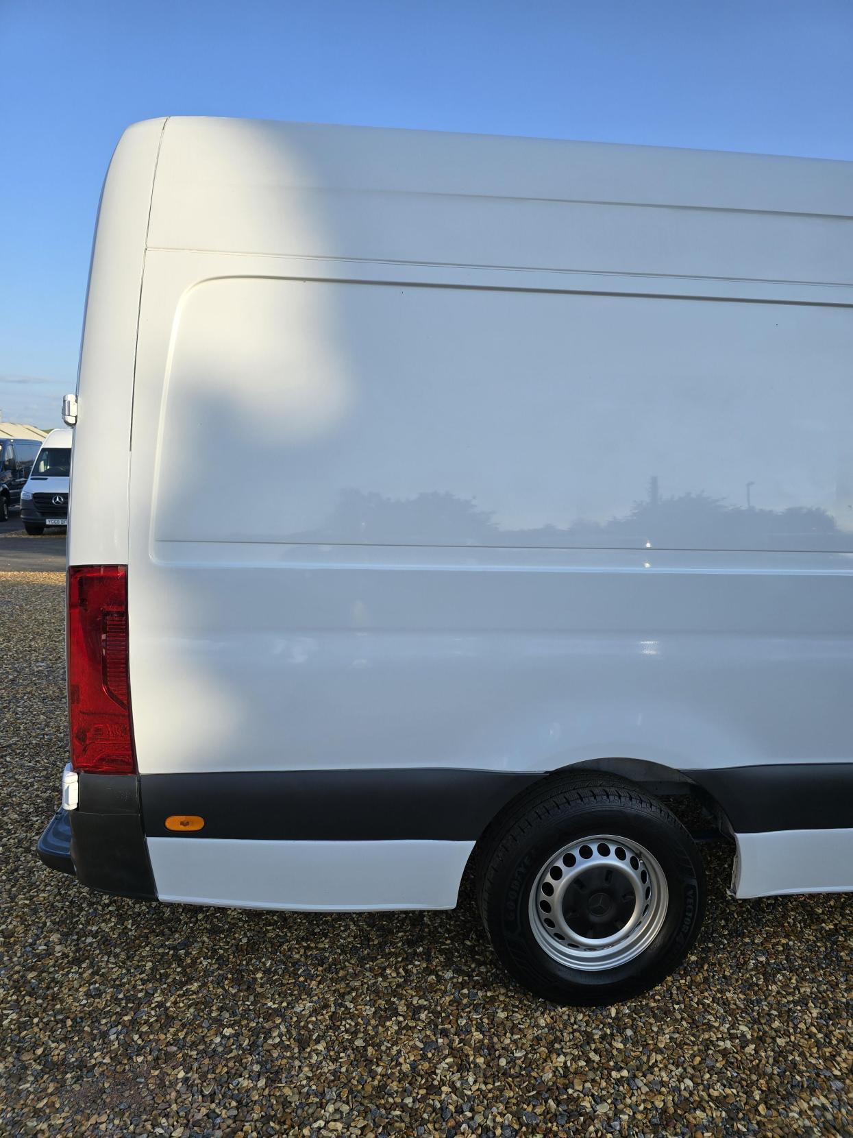 Mercedes-Benz Sprinter 2.1 311 CDI Panel Van 5dr Diesel Manual RWD L3 H2 Euro 6 (114 ps)