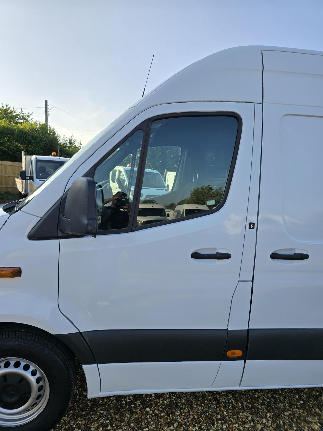 Mercedes-Benz Sprinter 2.1 311 CDI Panel Van 5dr Diesel Manual RWD L3 H2 Euro 6 (114 ps)