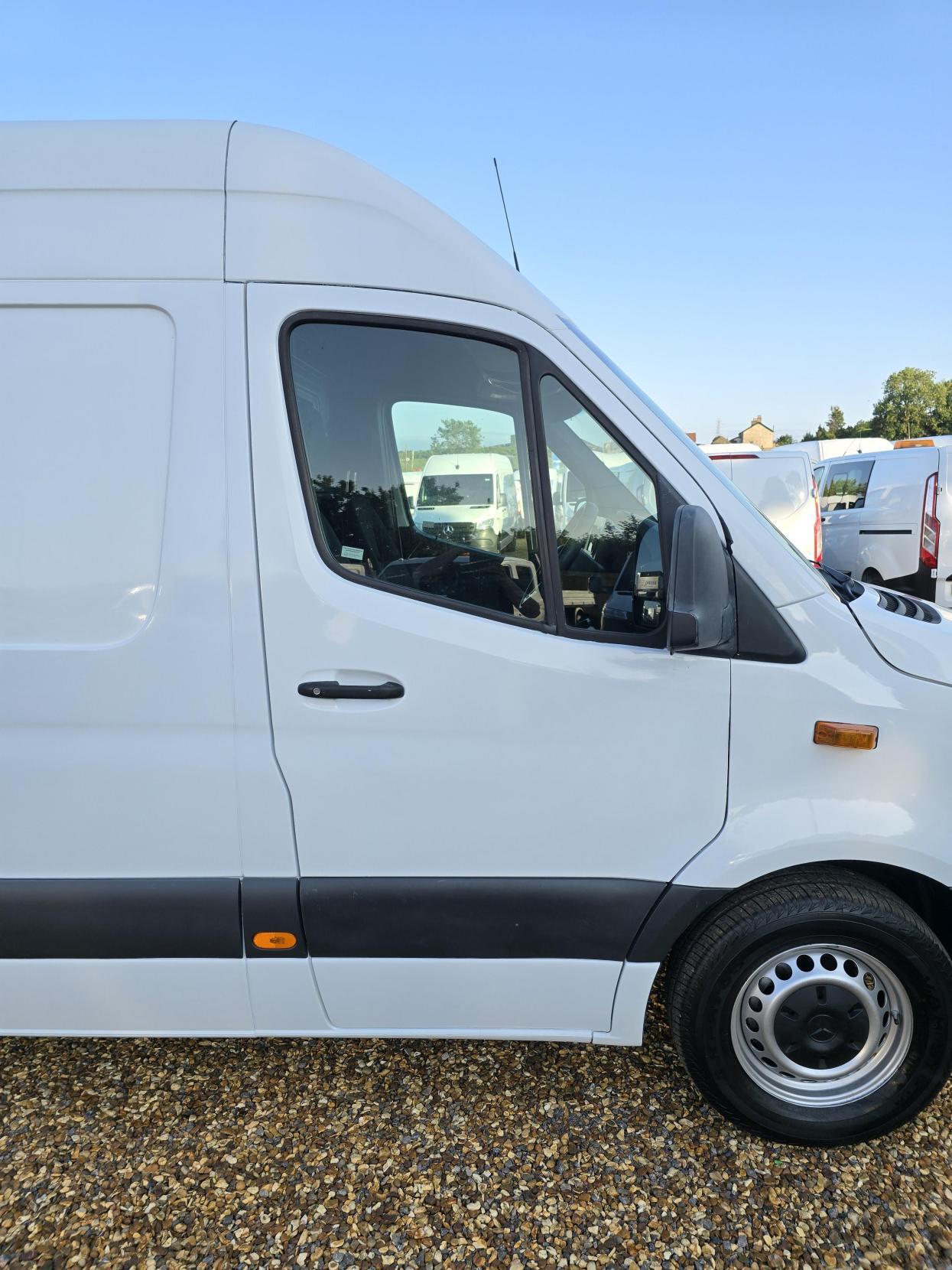 Mercedes-Benz Sprinter 2.1 311 CDI Panel Van 5dr Diesel Manual RWD L3 H2 Euro 6 (114 ps)