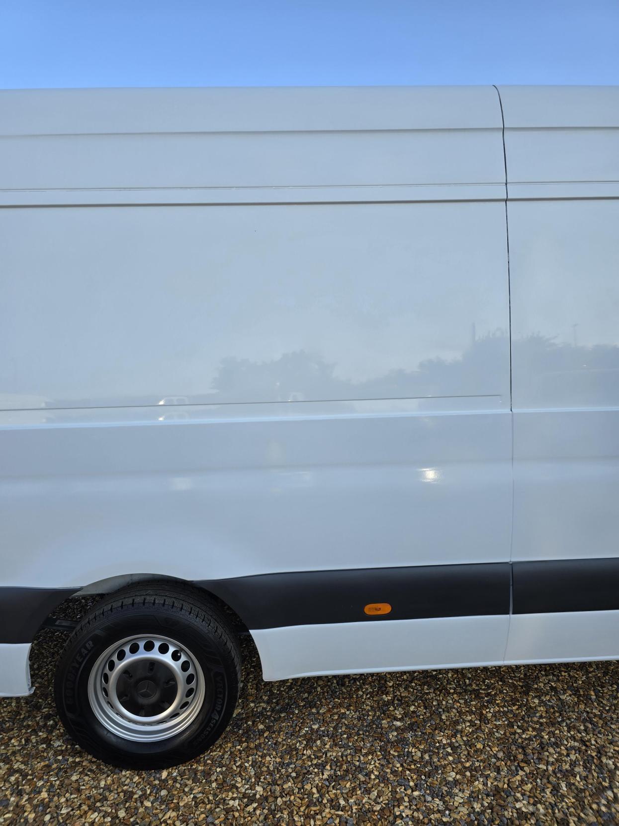 Mercedes-Benz Sprinter 2.1 311 CDI Panel Van 5dr Diesel Manual RWD L3 H2 Euro 6 (114 ps)