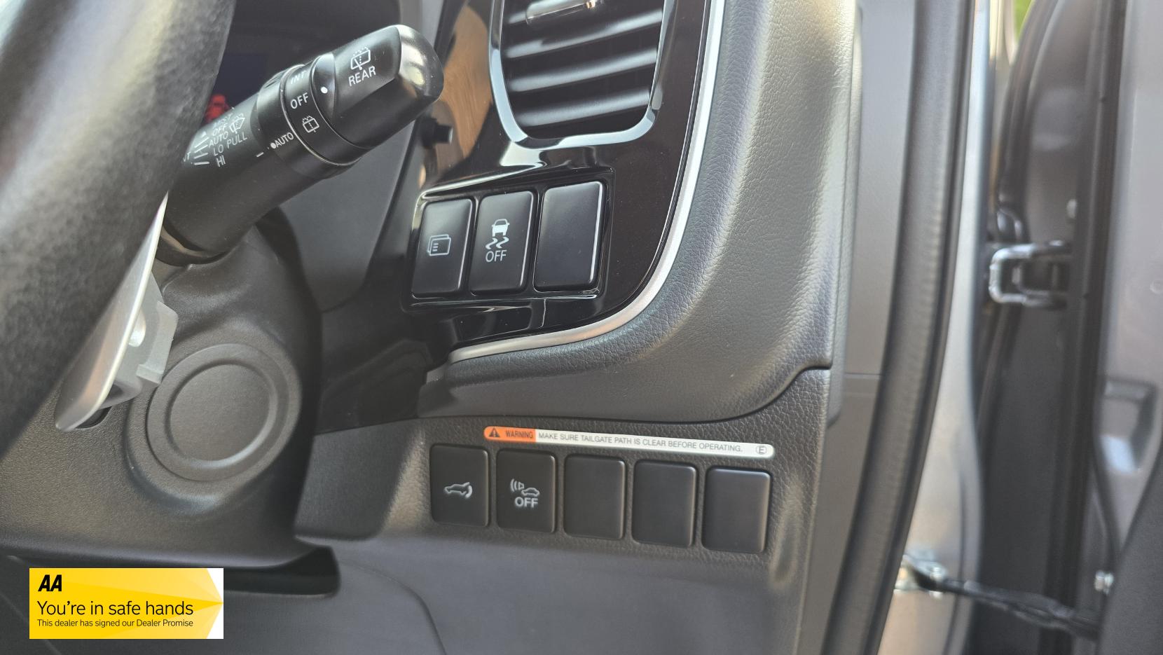 Mitsubishi Outlander 2.0h 12kWh GX4h SUV 5dr Petrol Plug-in Hybrid CVT 4WD Euro 5 (s/s) (200 ps)