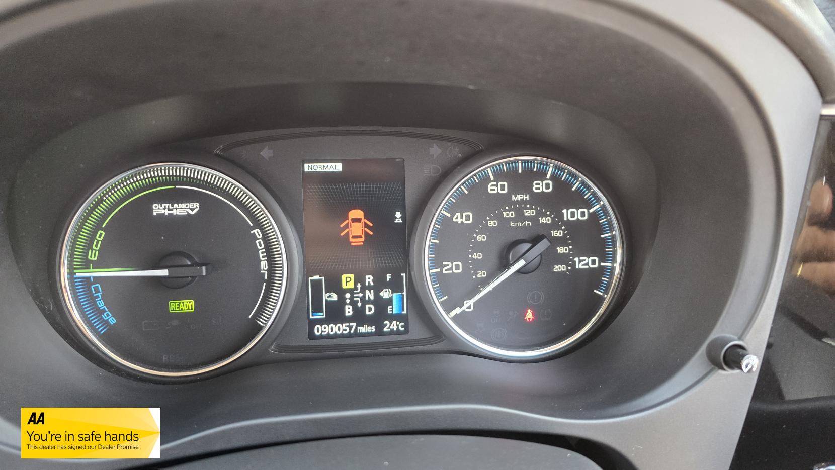 Mitsubishi Outlander 2.0h 12kWh GX4h SUV 5dr Petrol Plug-in Hybrid CVT 4WD Euro 5 (s/s) (200 ps)