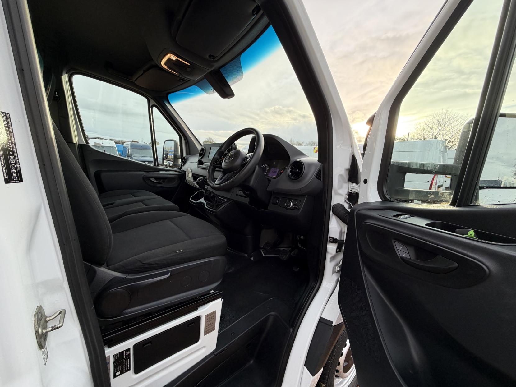 Mercedes-Benz Sprinter 2.1 314 CDI Chassis Cab 2dr Diesel Manual RWD L3 Euro 6 (s/s) (143 ps)