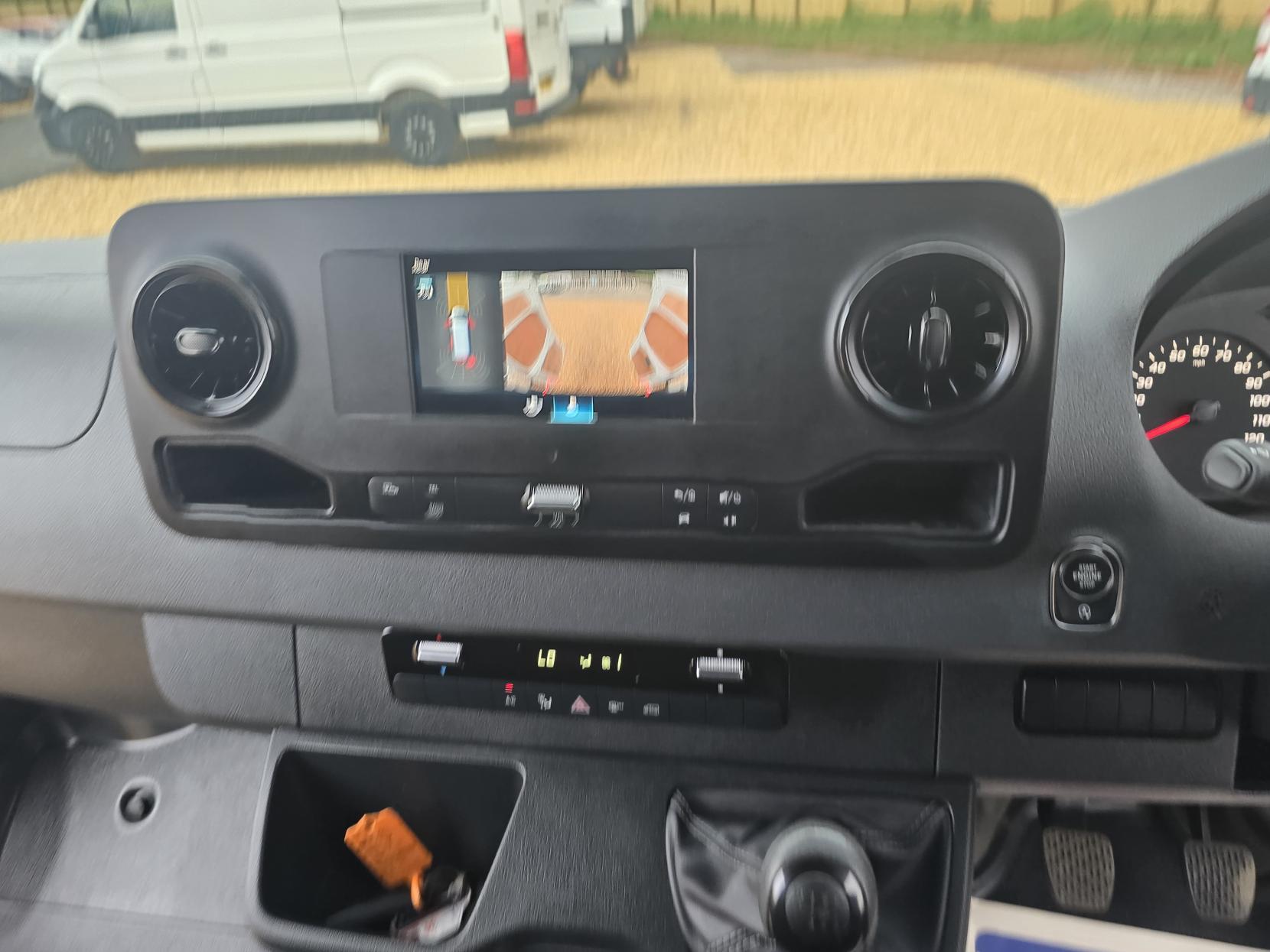 Mercedes-Benz Sprinter 2.1 314 CDI Premium Panel Van 5dr Diesel Manual FWD L2 H2 Euro 6 (s/s) (143 ps)