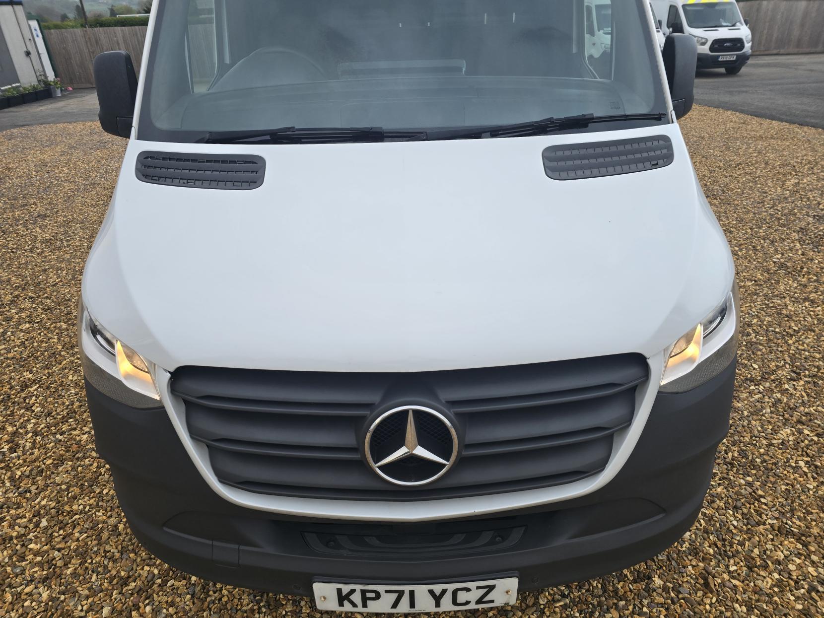 Mercedes-Benz Sprinter 2.1 314 CDI Premium Panel Van 5dr Diesel Manual FWD L2 H2 Euro 6 (s/s) (143 ps)