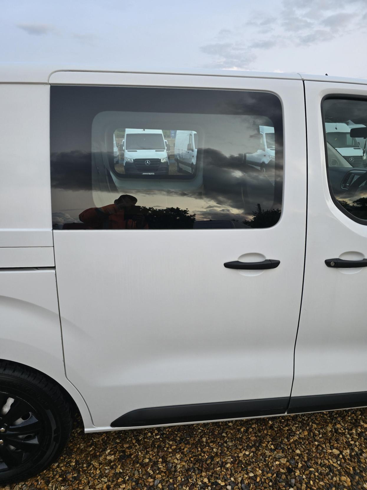 Peugeot Expert 1.6 BlueHDi 1000 Professional Compact Panel Van 6dr Diesel Manual SWB Euro 6 (95 ps)