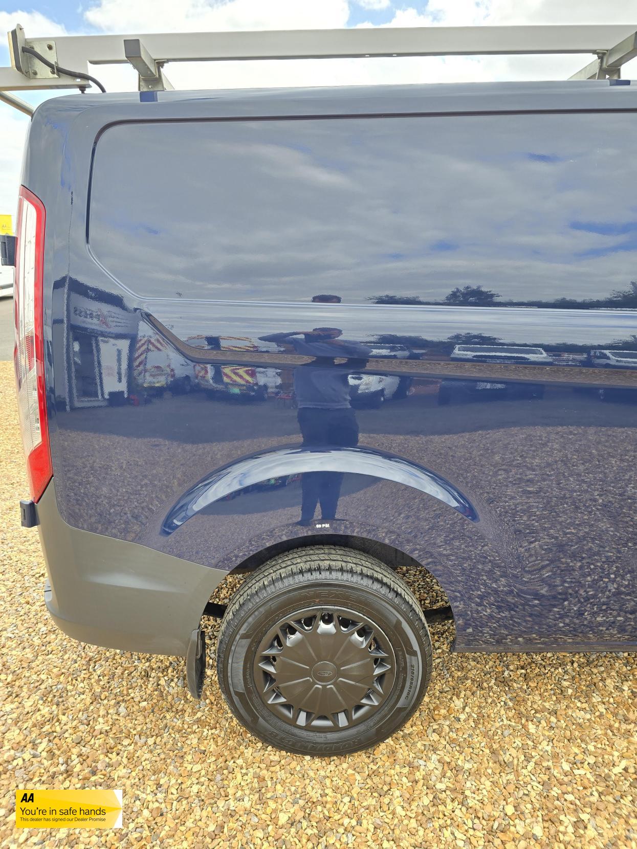 Ford Transit Custom 2.2 TDCi 330 Trend Panel Van 5dr Diesel Manual L2 H1 (197 g/km, 123 bhp)