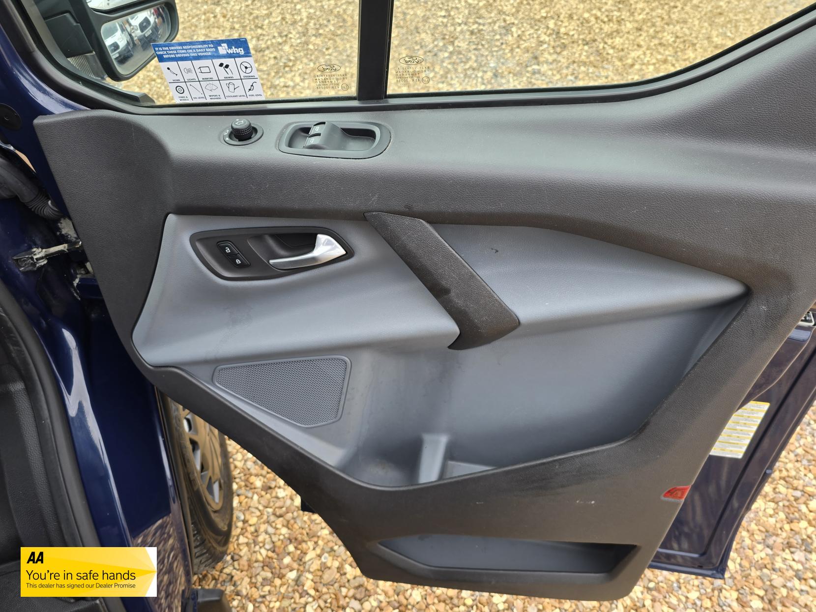 Ford Transit Custom 2.2 TDCi 330 Trend Panel Van 5dr Diesel Manual L2 H1 (197 g/km, 123 bhp)
