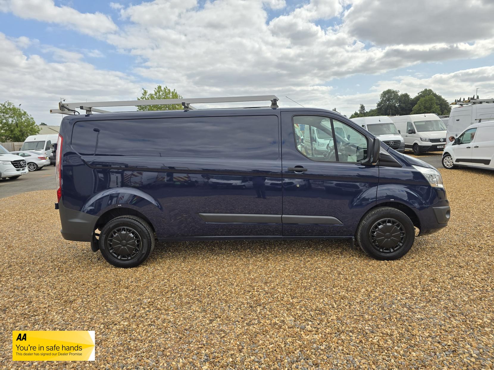 Ford Transit Custom 2.2 TDCi 330 Trend Panel Van 5dr Diesel Manual L2 H1 (197 g/km, 123 bhp)