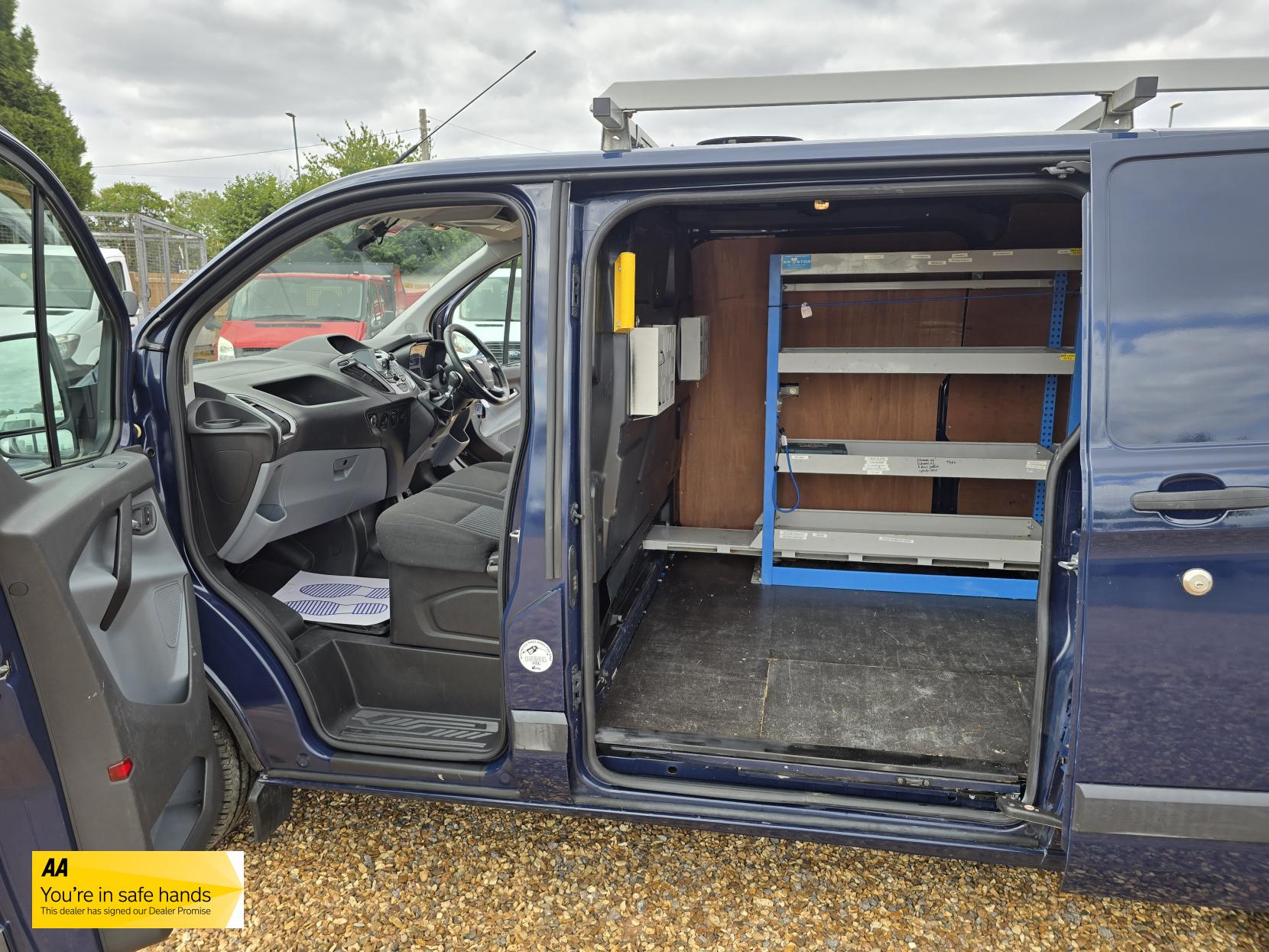 Ford Transit Custom 2.2 TDCi 330 Trend Panel Van 5dr Diesel Manual L2 H1 (197 g/km, 123 bhp)