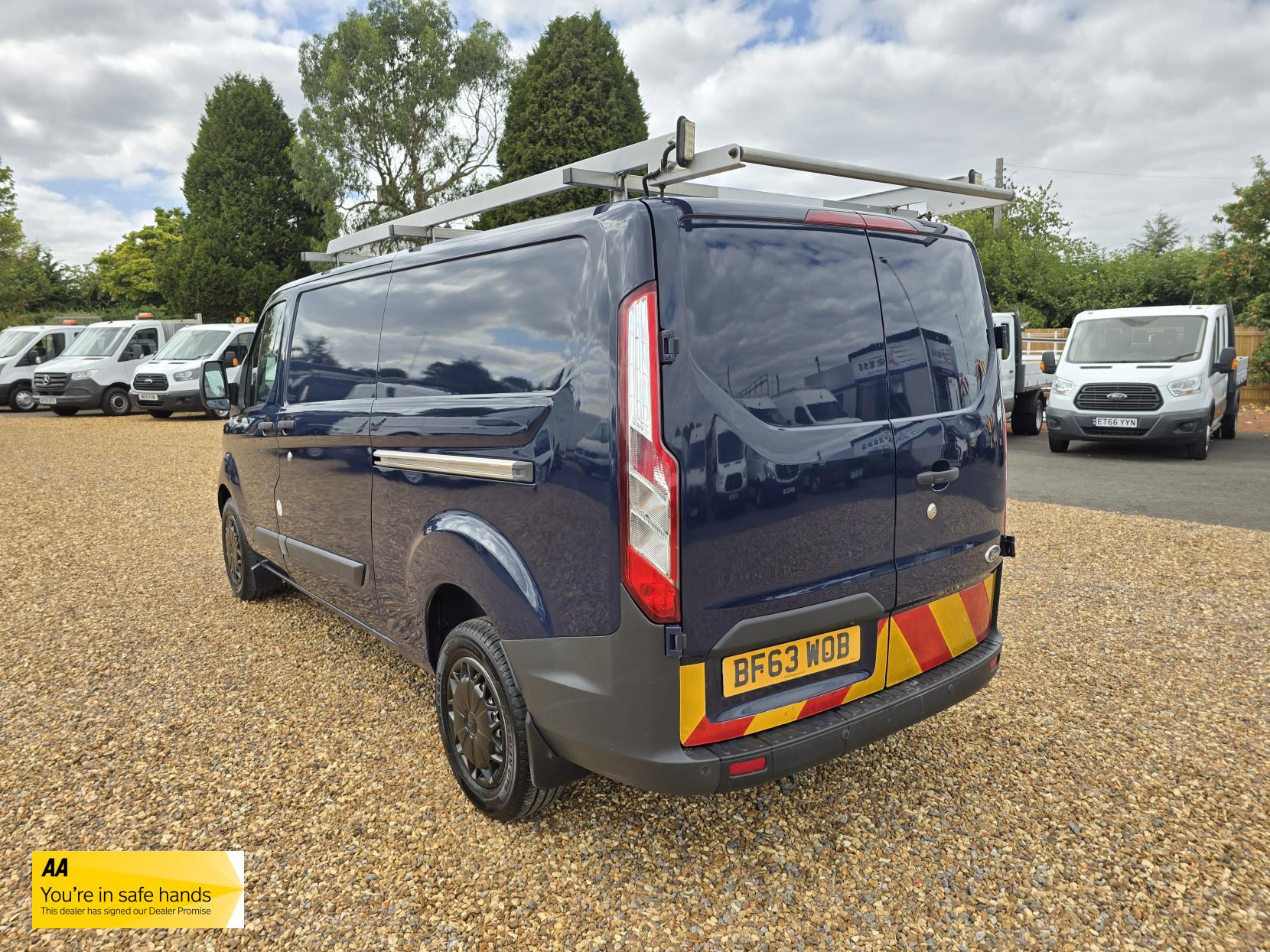 Ford Transit Custom 2.2 TDCi 330 Trend Panel Van 5dr Diesel Manual L2 H1 (197 g/km, 123 bhp)