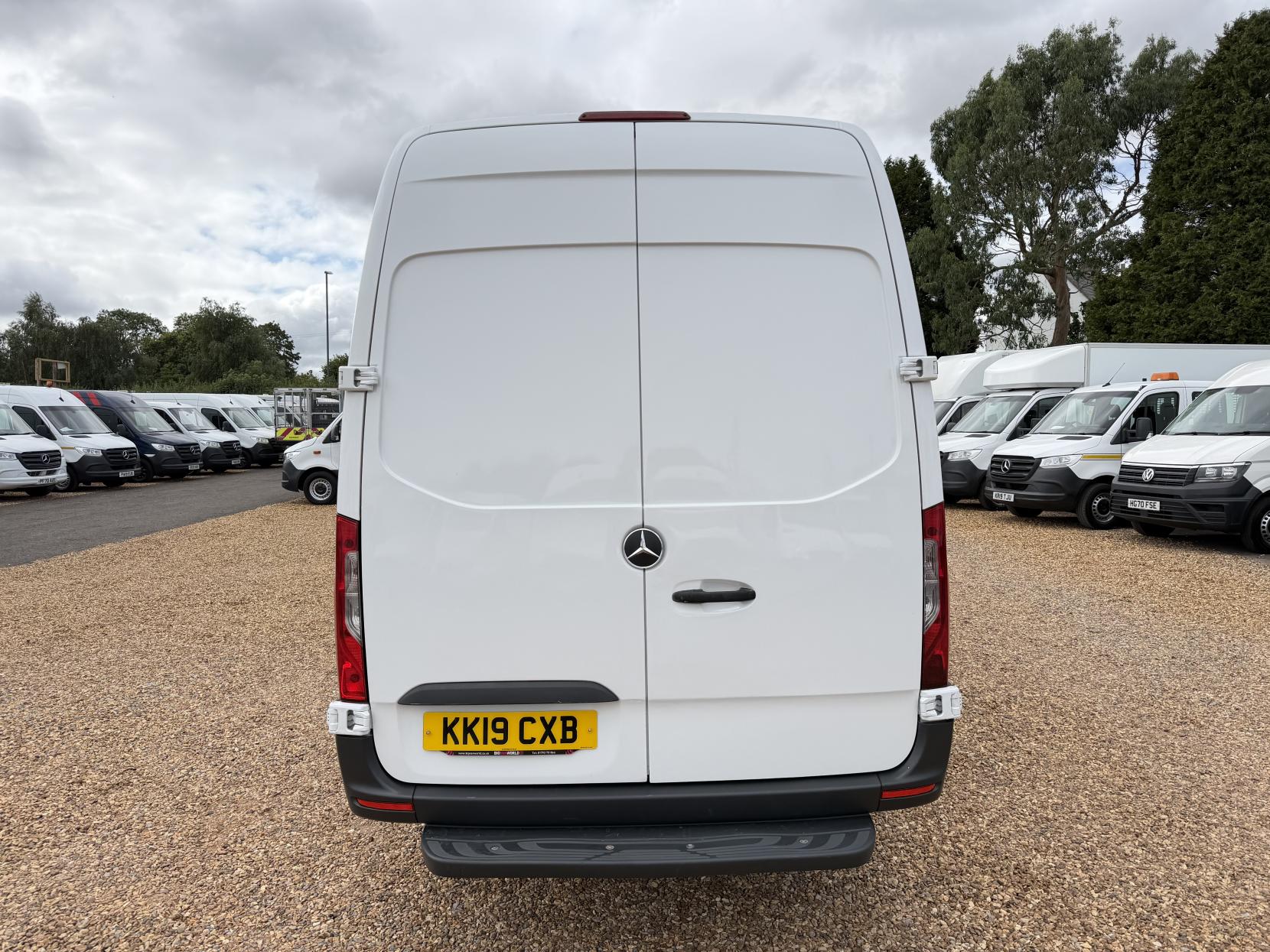 2019 Mercedes-Benz Sprinter 2.1 314 CDI Panel Van 5dr Diesel Manual RWD L3 H2 Euro 6 (143 ps) - Thumbnail 10