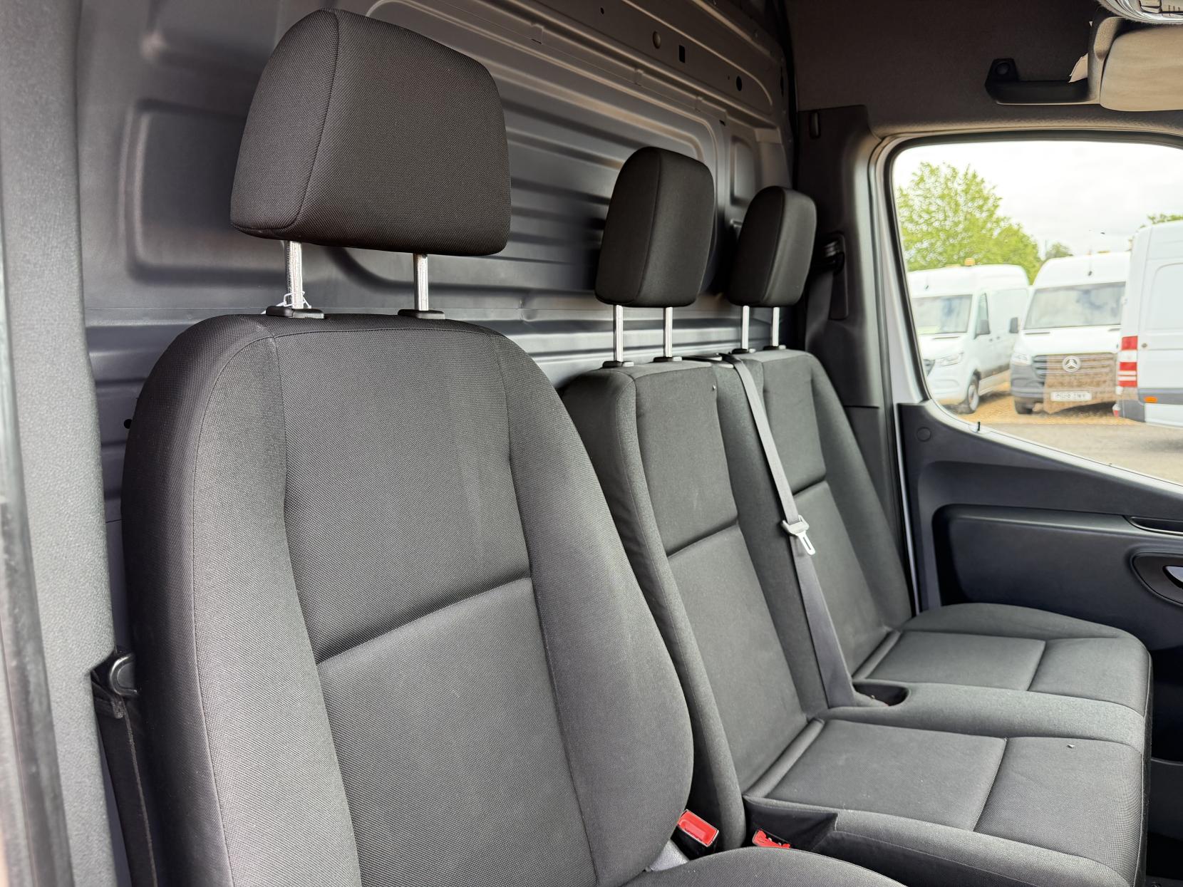 2019 Mercedes-Benz Sprinter 2.1 314 CDI Panel Van 5dr Diesel Manual RWD L3 H2 Euro 6 (143 ps) - Thumbnail 15