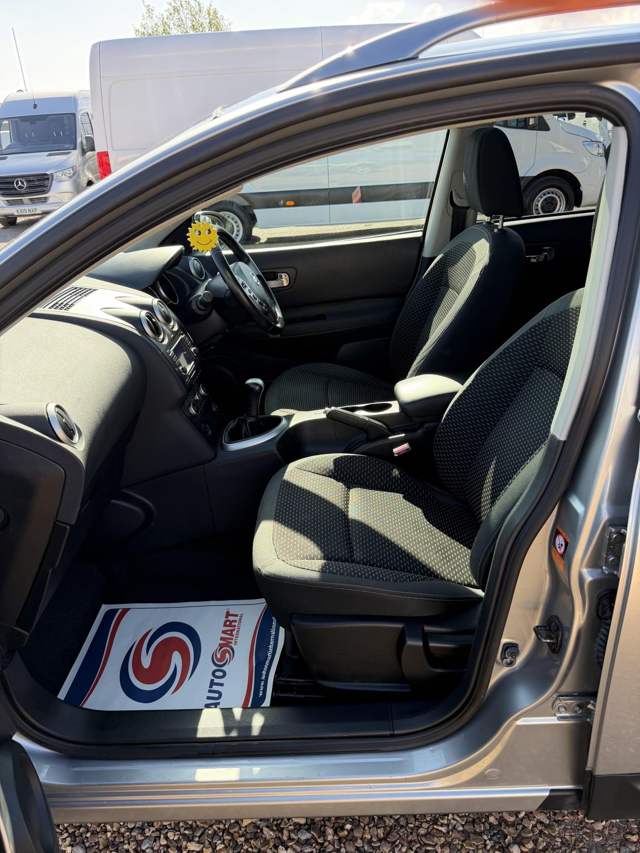 2010 Nissan Qashqai 1.6 n-tec Hatchback 5dr Petrol Manual 2WD (159 g/km, 113 bhp) - Thumbnail 33