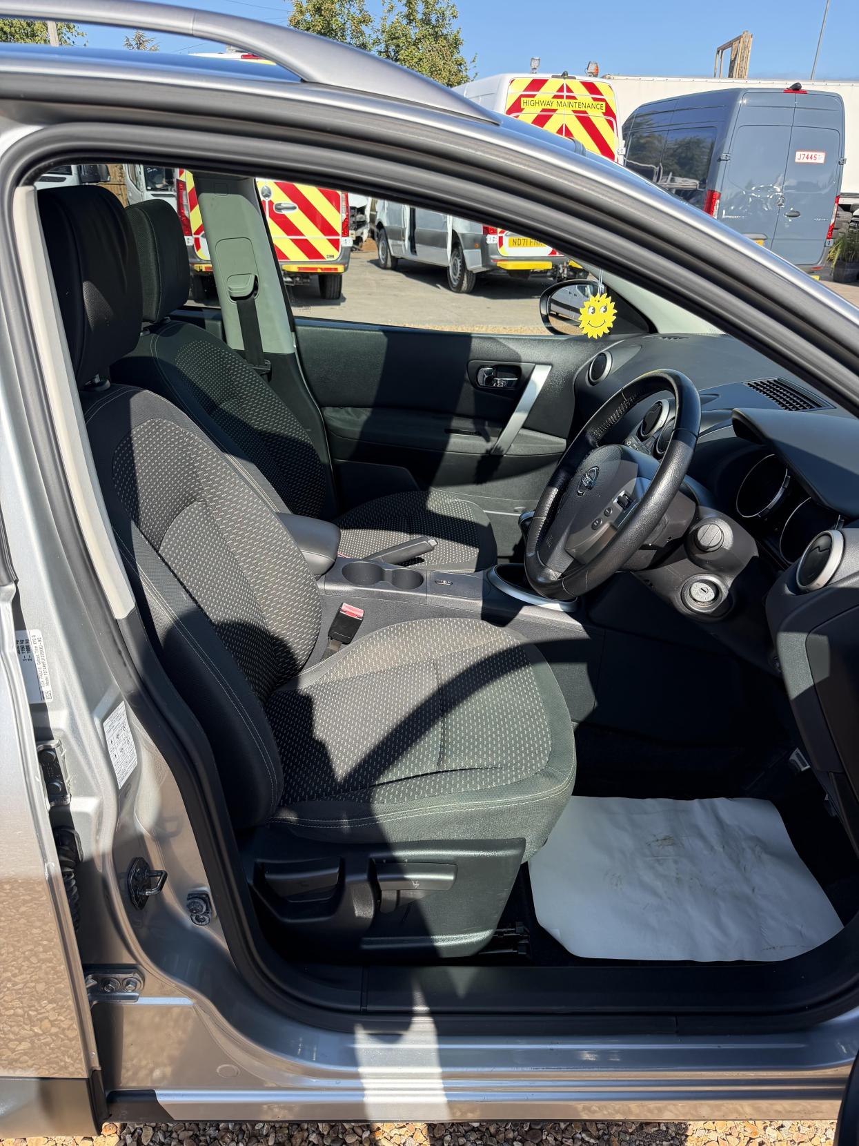 2010 Nissan Qashqai 1.6 n-tec Hatchback 5dr Petrol Manual 2WD (159 g/km, 113 bhp) - Thumbnail 22
