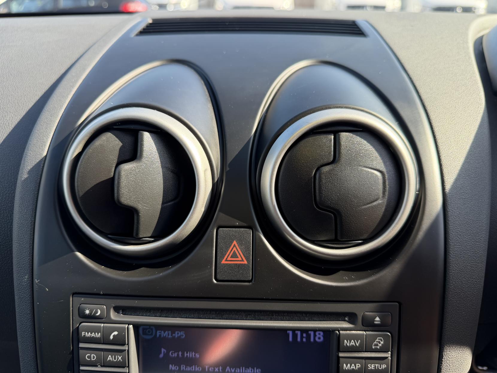 2010 Nissan Qashqai 1.6 n-tec Hatchback 5dr Petrol Manual 2WD (159 g/km, 113 bhp) - Thumbnail 26