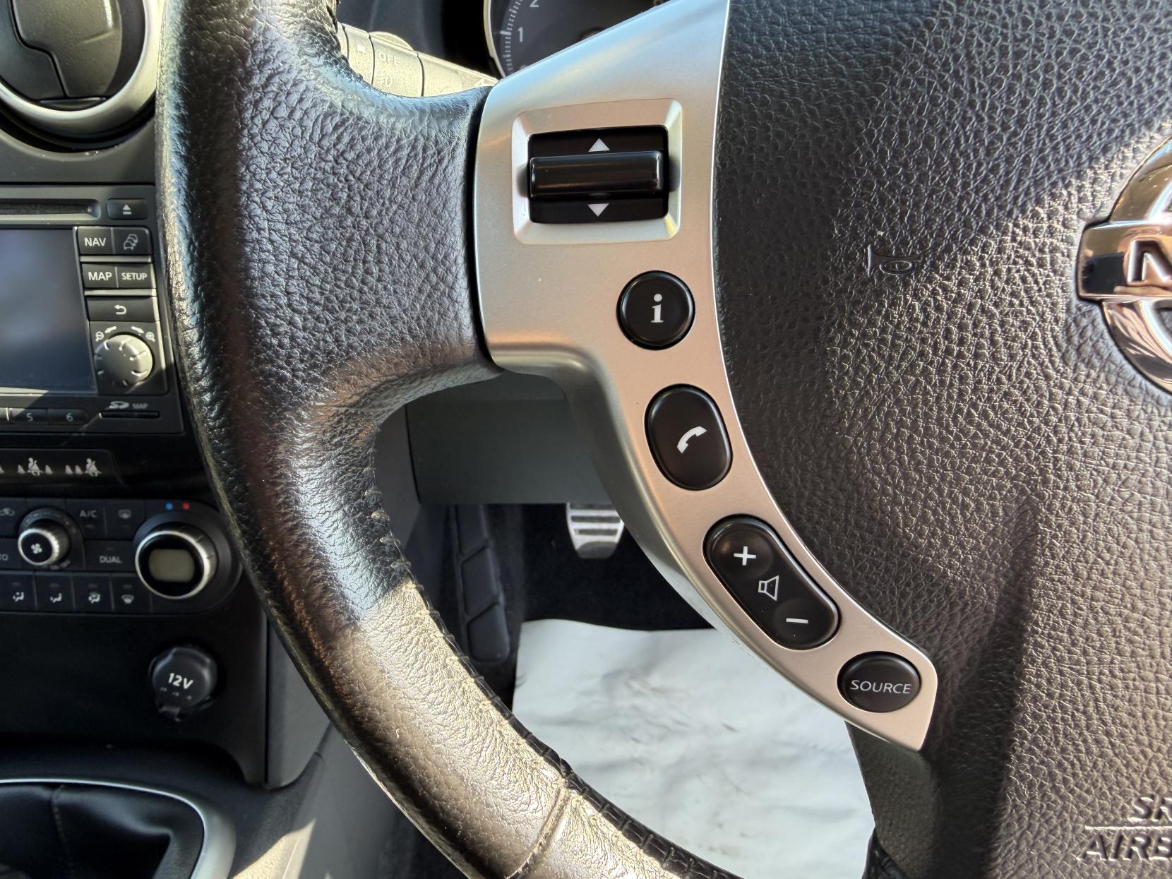2010 Nissan Qashqai 1.6 n-tec Hatchback 5dr Petrol Manual 2WD (159 g/km, 113 bhp) - Thumbnail 13