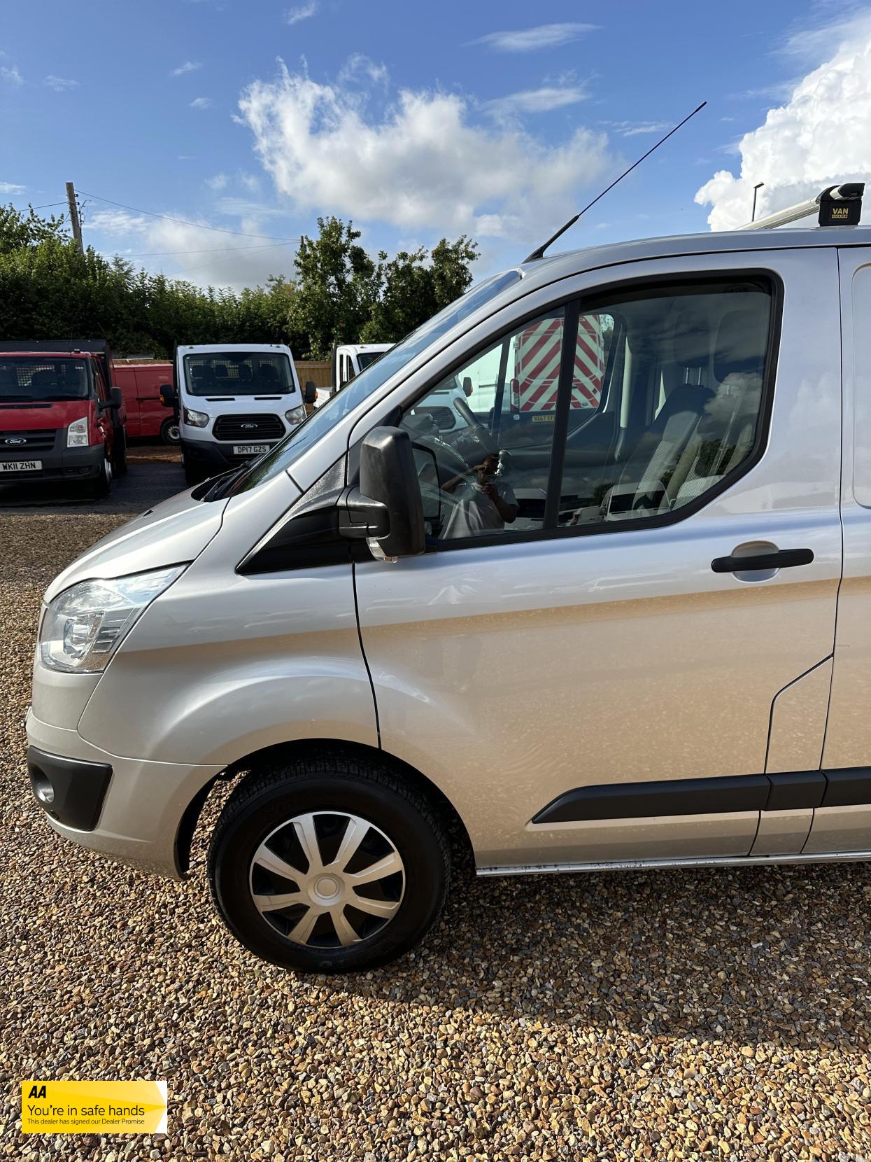 Ford Transit Custom 2.0 TDCi 290 Trend Panel Van 5dr Diesel Manual L1 H1 (163 g/km, 128 bhp)