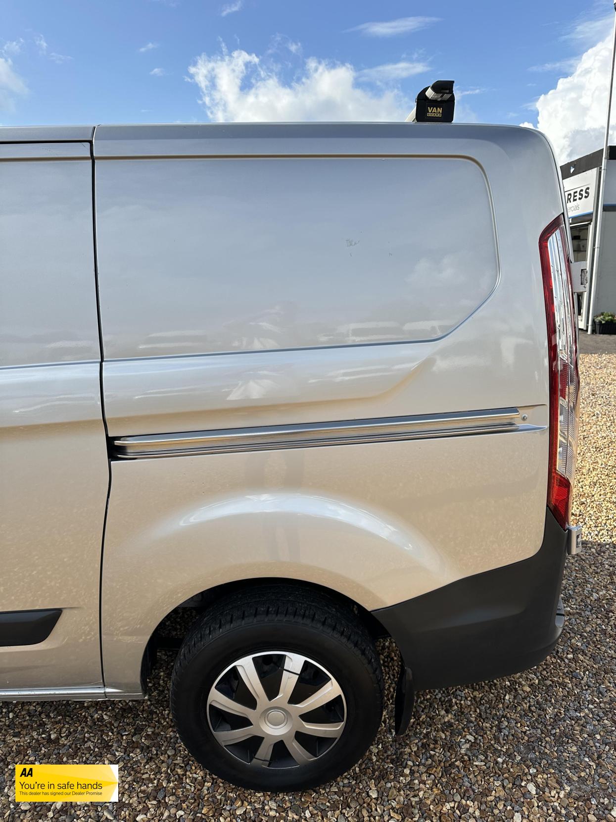 Ford Transit Custom 2.0 TDCi 290 Trend Panel Van 5dr Diesel Manual L1 H1 (163 g/km, 128 bhp)