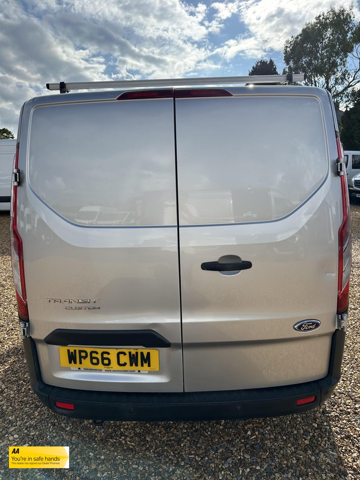Ford Transit Custom 2.0 TDCi 290 Trend Panel Van 5dr Diesel Manual L1 H1 (163 g/km, 128 bhp)