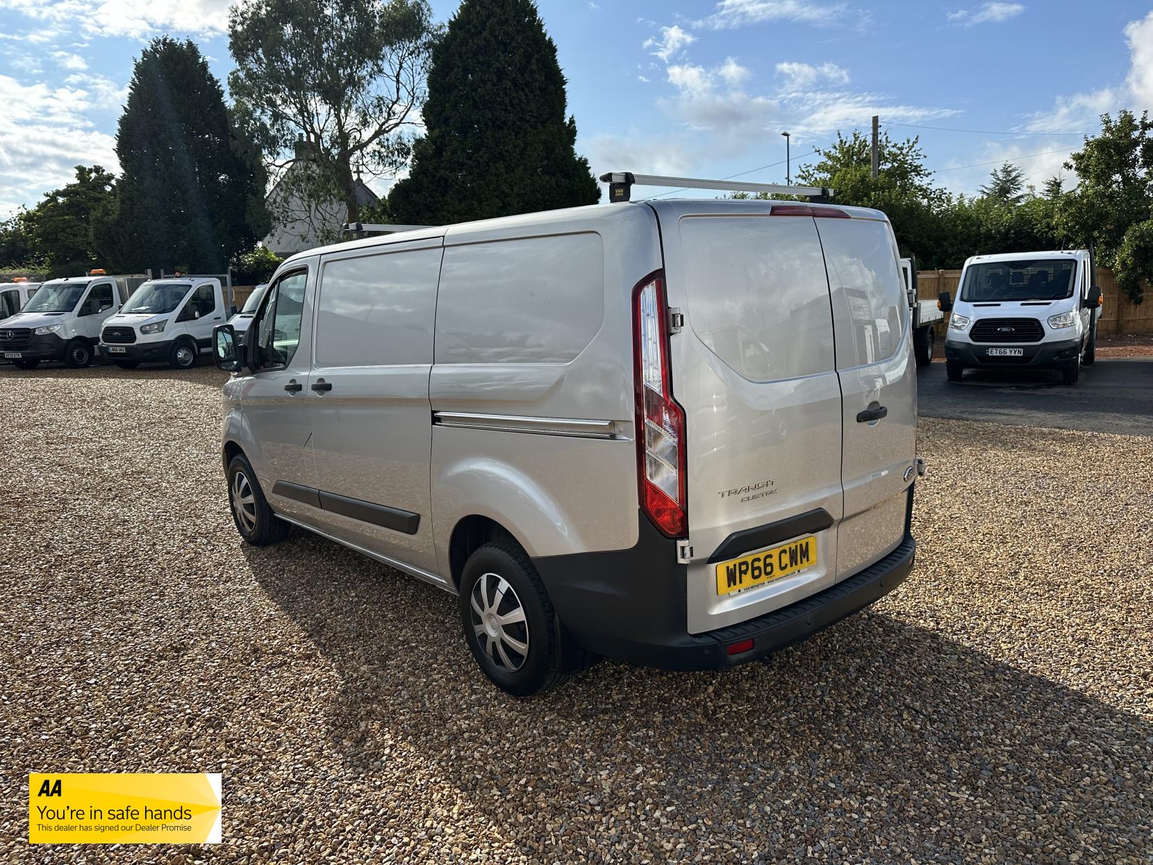 Ford Transit Custom 2.0 TDCi 290 Trend Panel Van 5dr Diesel Manual L1 H1 (163 g/km, 128 bhp)