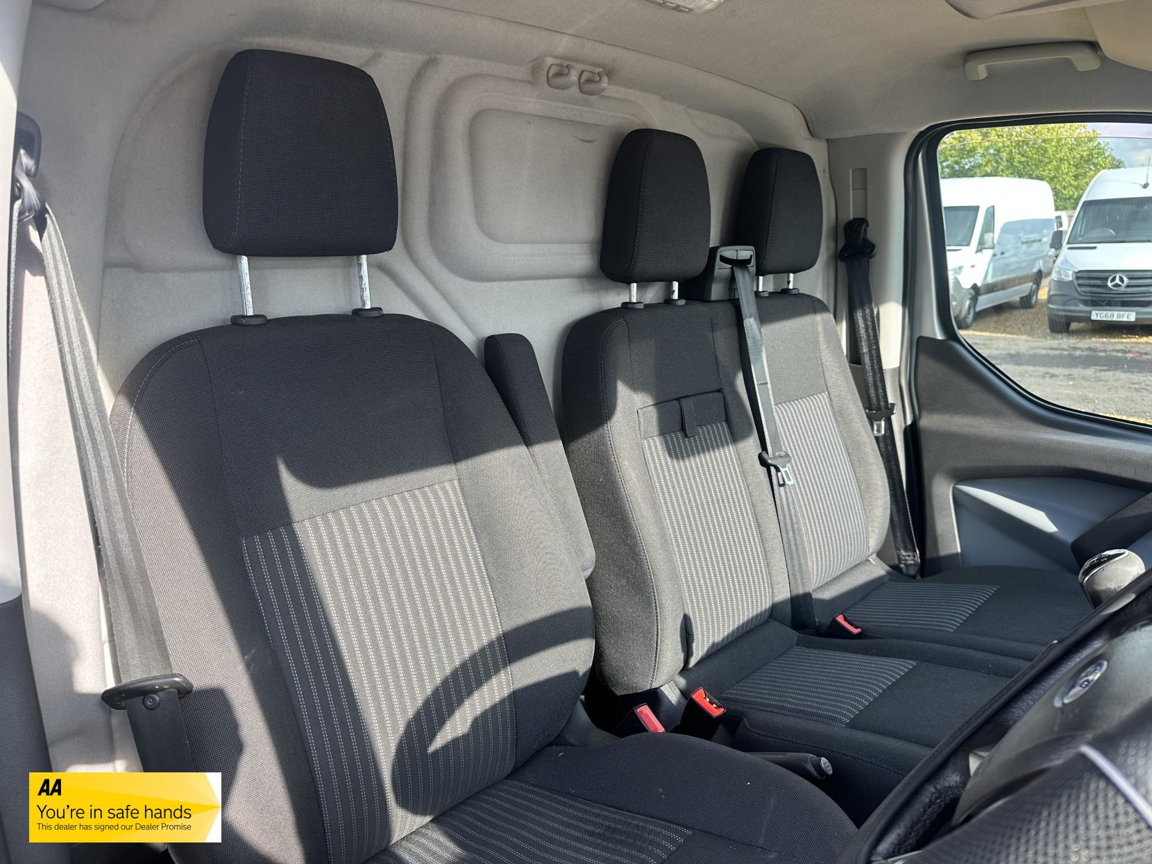 Ford Transit Custom 2.0 TDCi 290 Trend Panel Van 5dr Diesel Manual L1 H1 (163 g/km, 128 bhp)