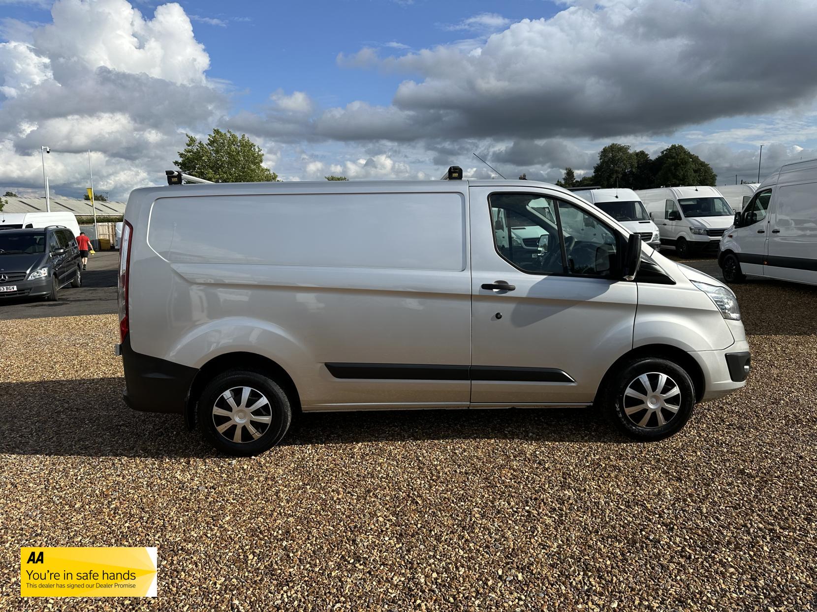 Ford Transit Custom 2.0 TDCi 290 Trend Panel Van 5dr Diesel Manual L1 H1 (163 g/km, 128 bhp)