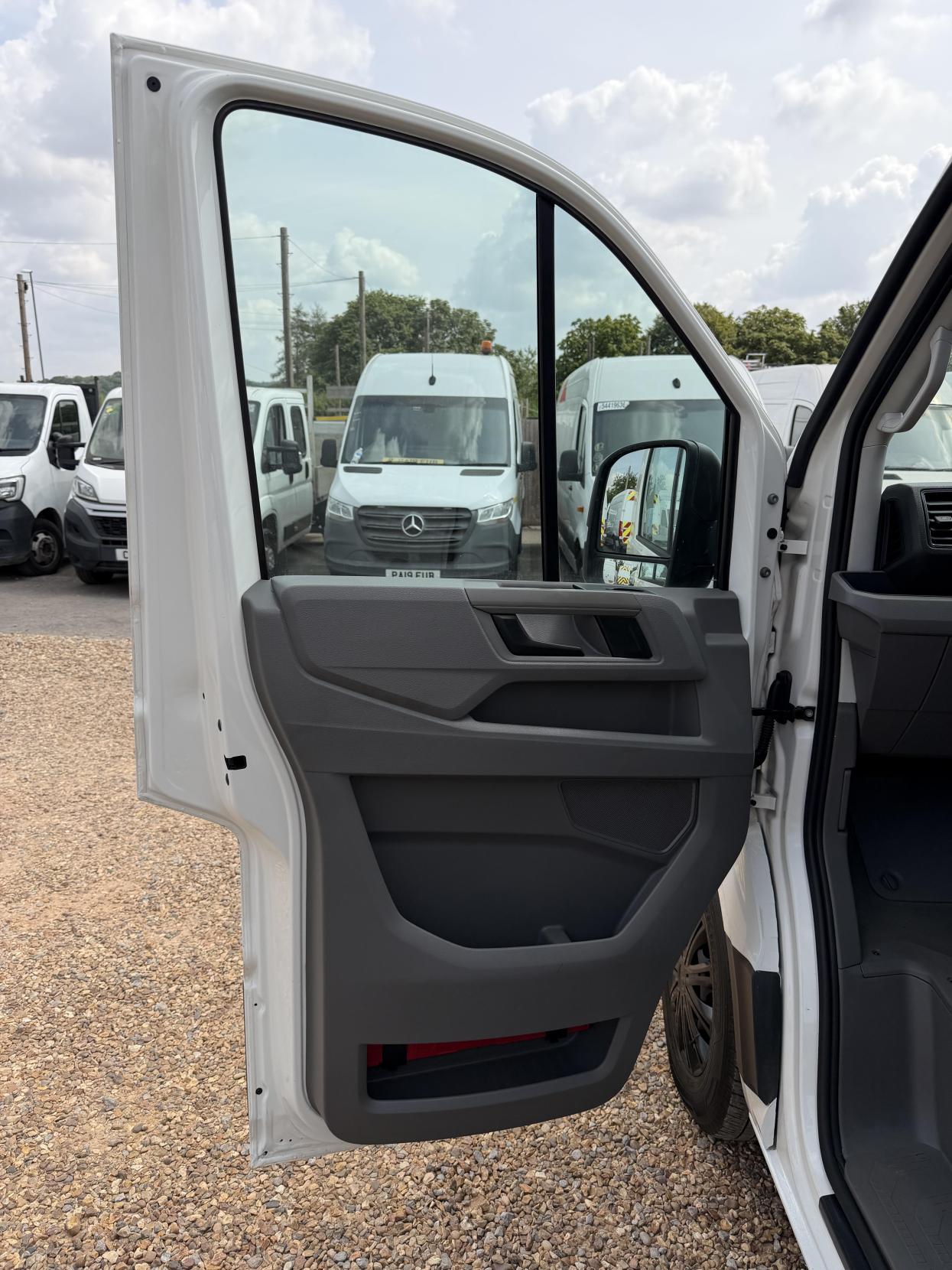 2020 MAN TGE 2.0 3140d Panel Van 5dr Diesel Manual FWD LWB High Roof Euro 6 (s/s) (140 ps) - Thumbnail 15