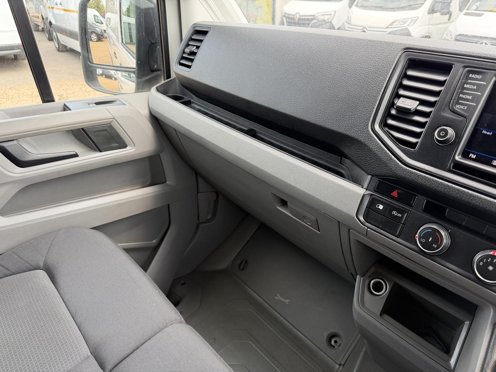 2020 MAN TGE 2.0 3140d Panel Van 5dr Diesel Manual FWD LWB High Roof Euro 6 (s/s) (140 ps) - Thumbnail 45