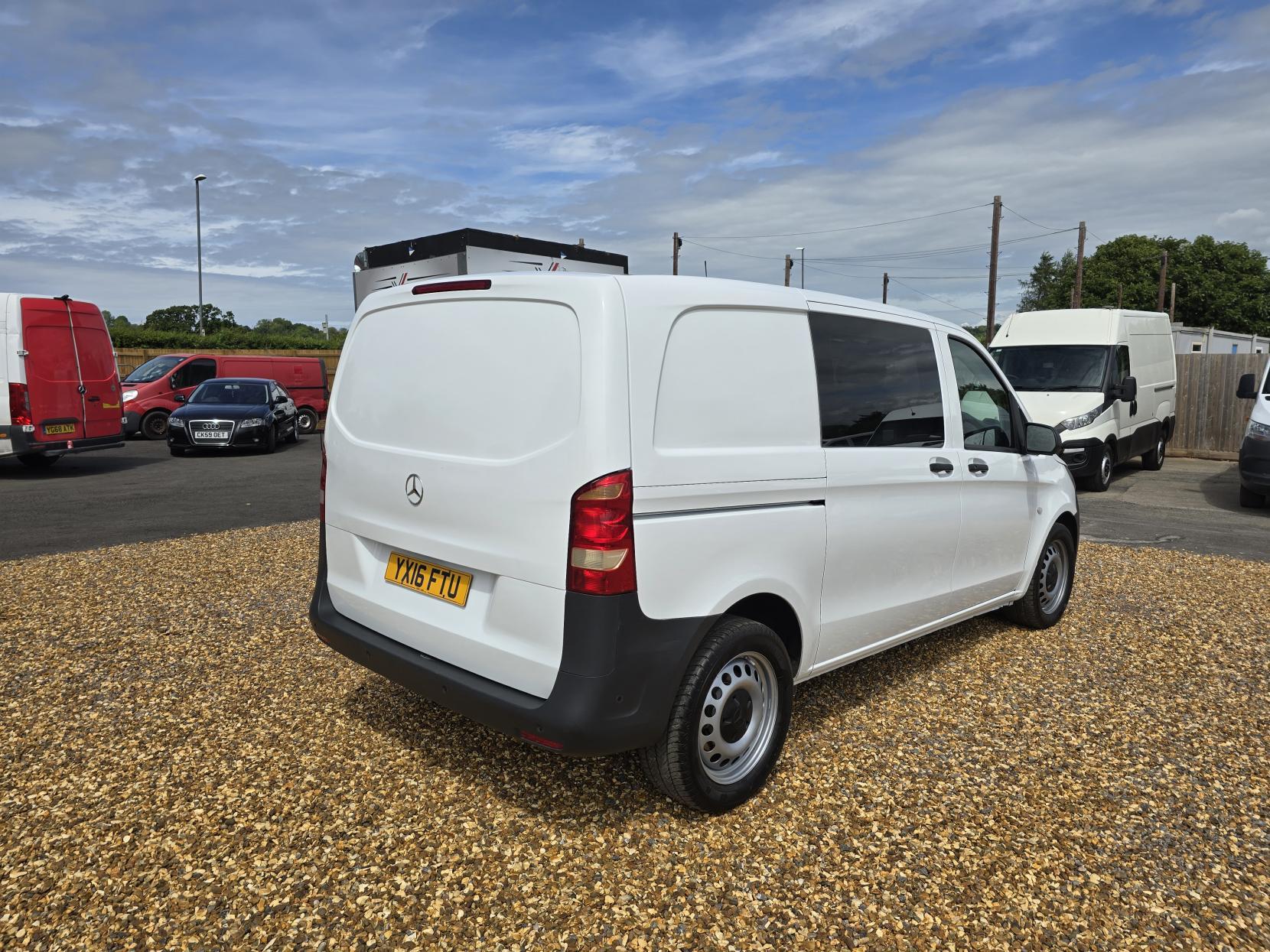 Mercedes-Benz Vito 2.1 116 CDI BlueTEC Panel Van 5dr Diesel Manual RWD L1 Euro 6 (s/s) (163 ps)