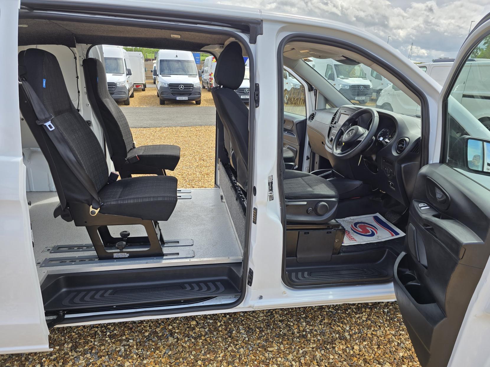 Mercedes-Benz Vito 2.1 116 CDI BlueTEC Panel Van 5dr Diesel Manual RWD L1 Euro 6 (s/s) (163 ps)