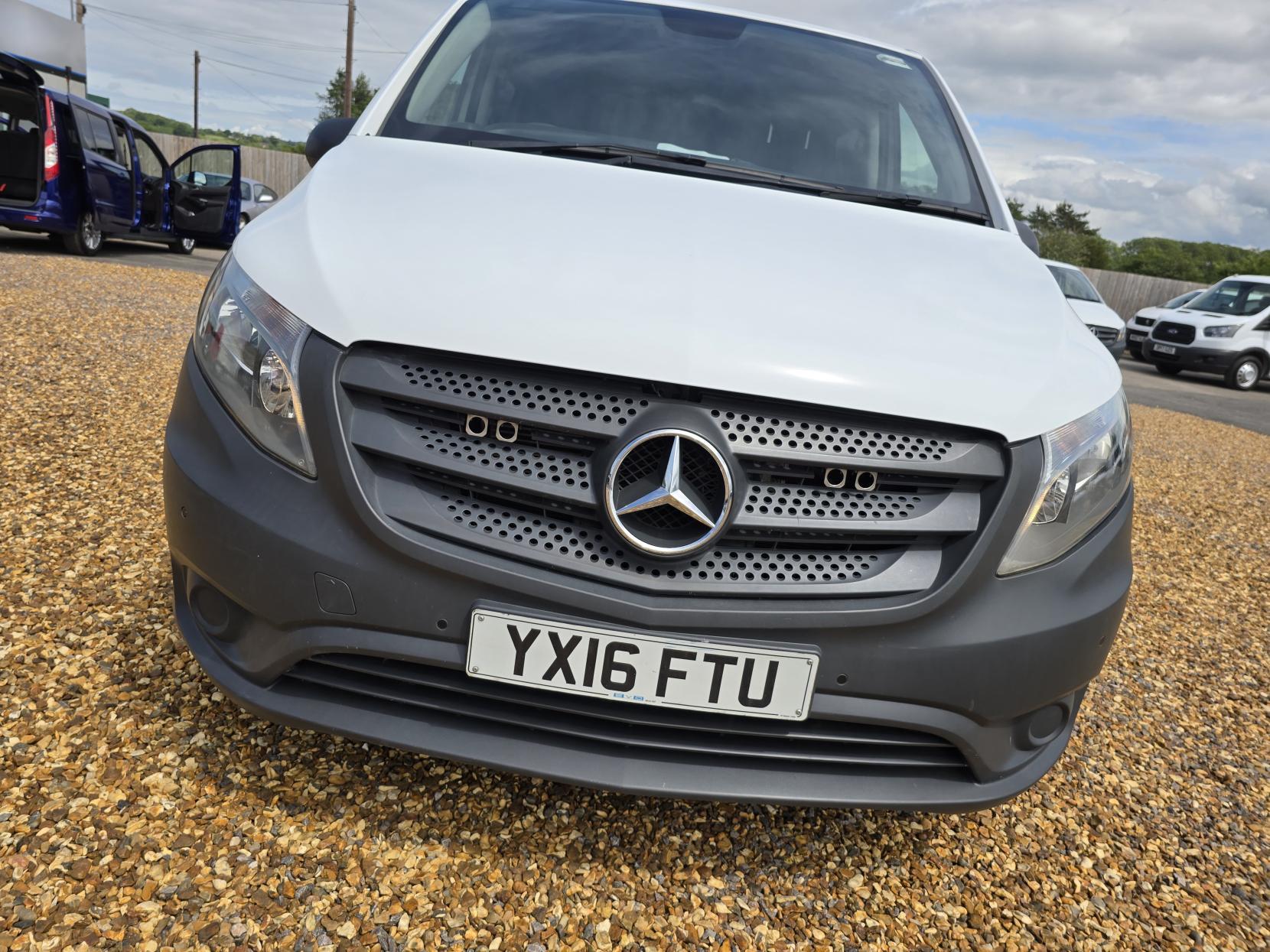 Mercedes-Benz Vito 2.1 116 CDI BlueTEC Panel Van 5dr Diesel Manual RWD L1 Euro 6 (s/s) (163 ps)